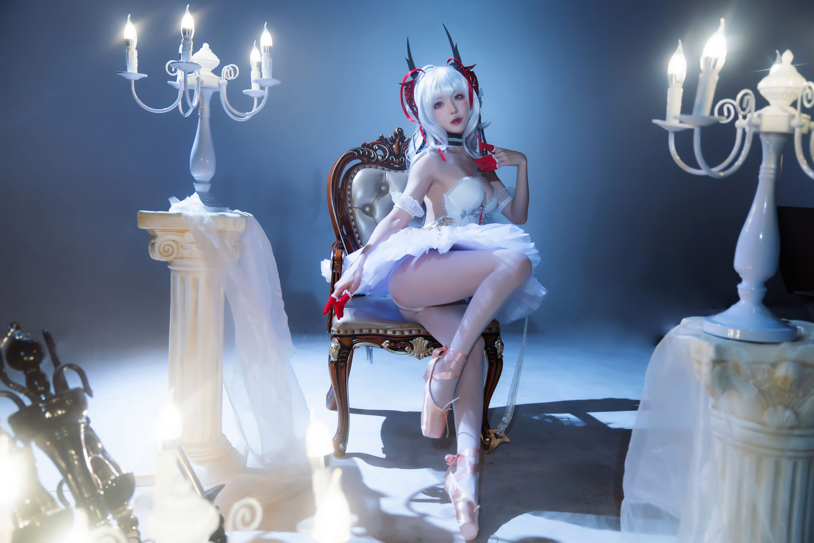 [福利COS] 动漫博主阿包也是兔娘 - 明日方舟 芭蕾