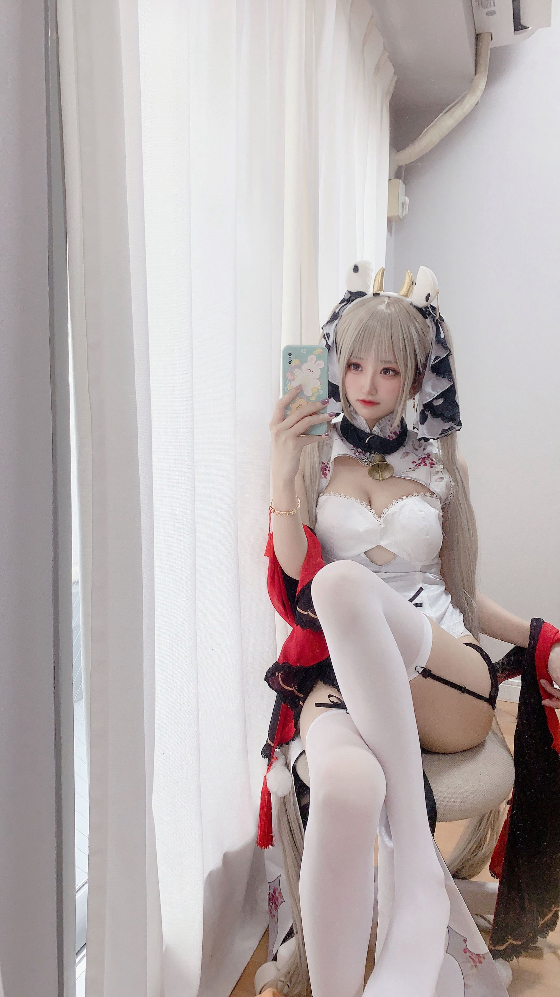 [福利COS] 千阳(ちよ) - 可畏旗袍对镜拍