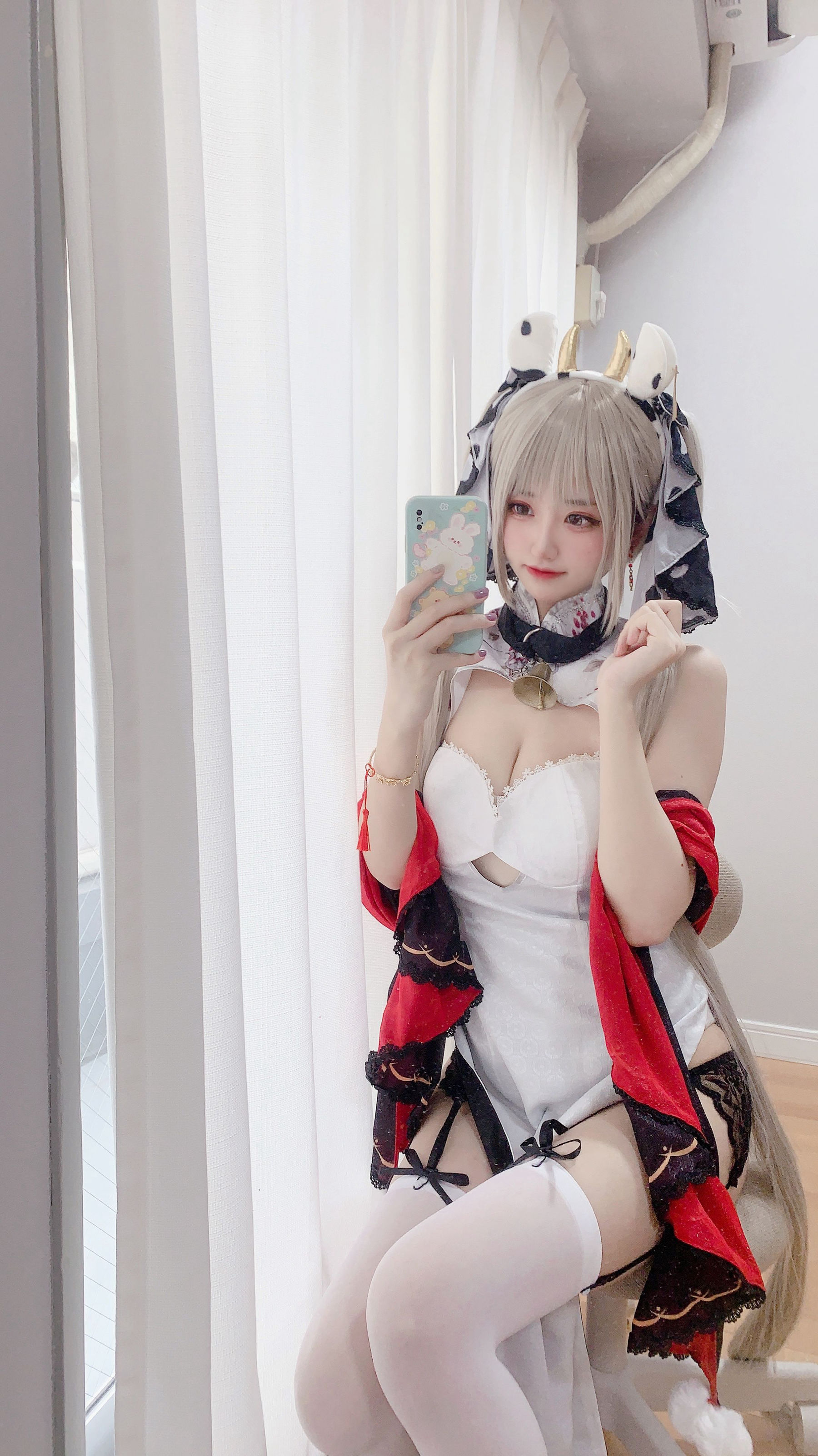[福利COS] 千阳(ちよ) - 可畏旗袍对镜拍