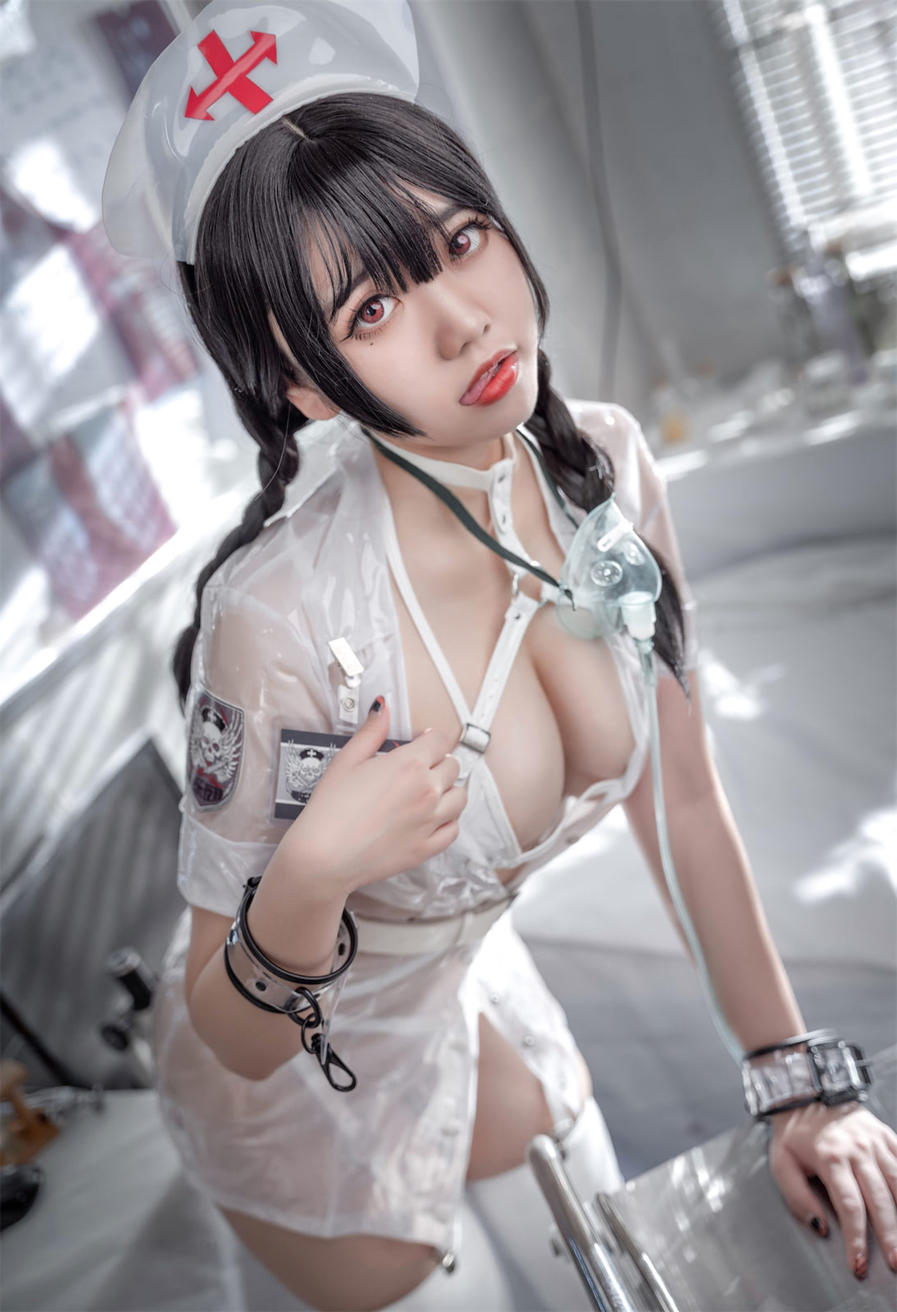 [福利COS] 啊日日_Ganlory - 未来白色护士