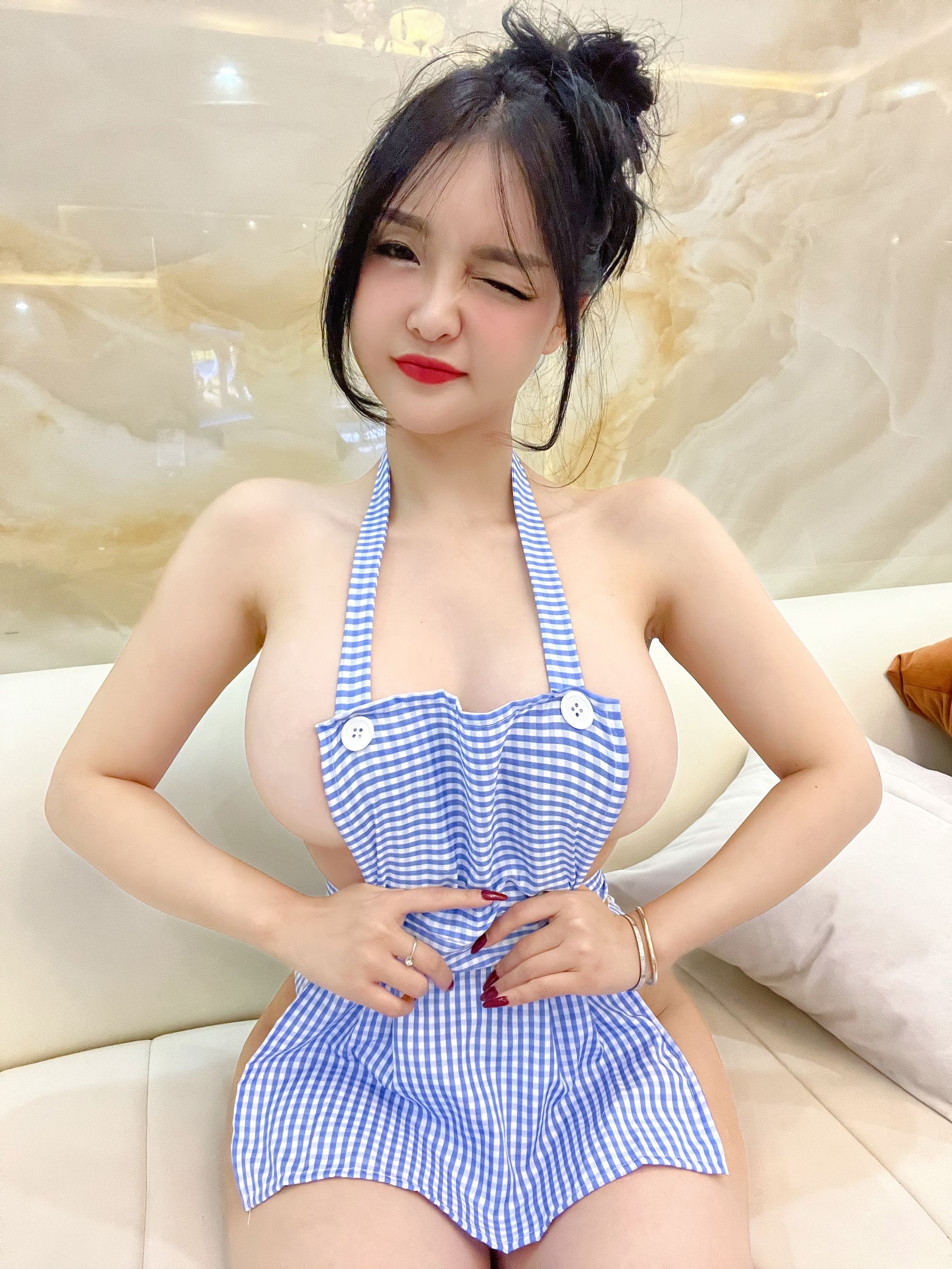 [福利COS] 张鑫 微密圈视图合集