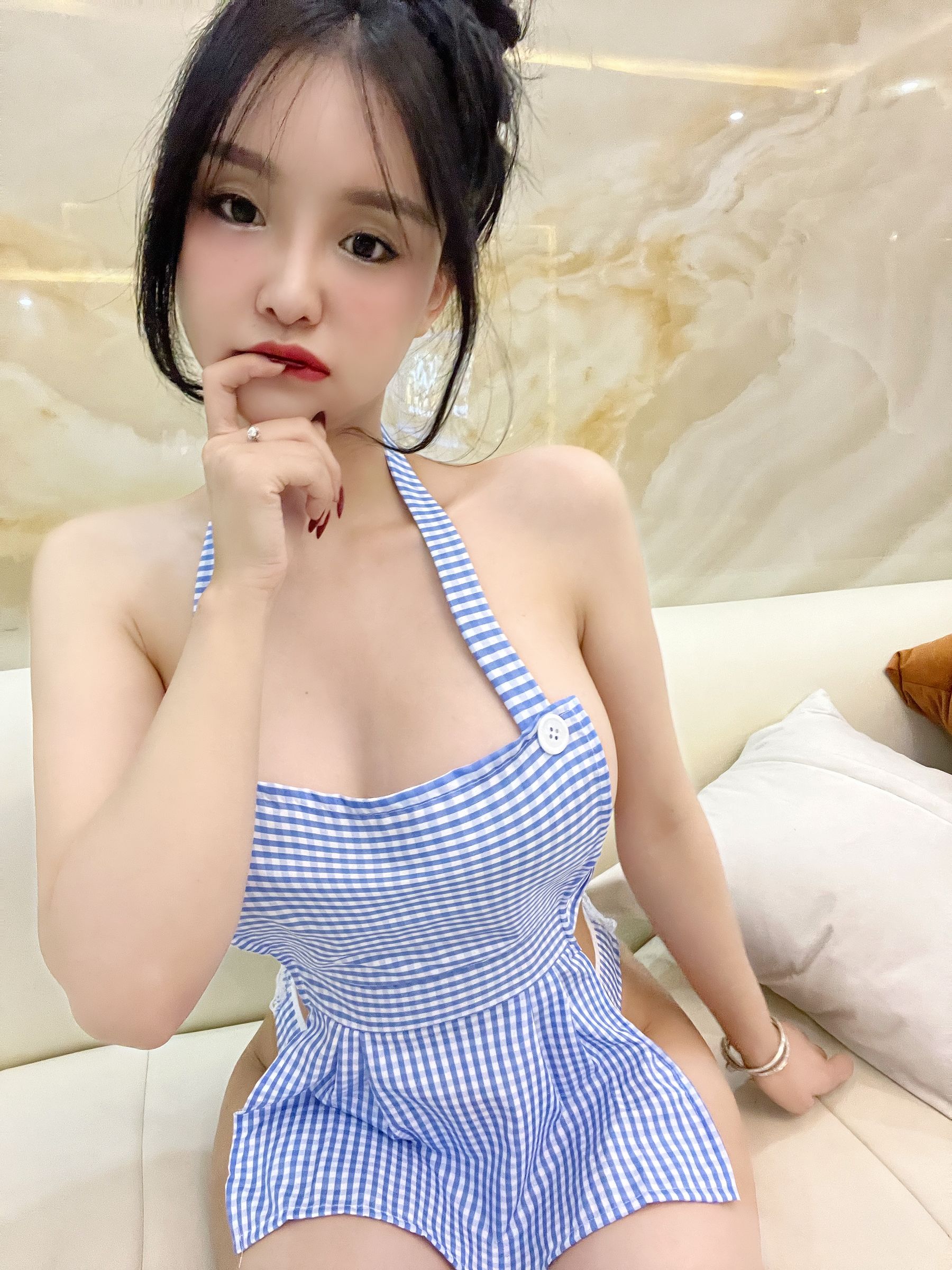 [福利COS] 张鑫 微密圈视图合集