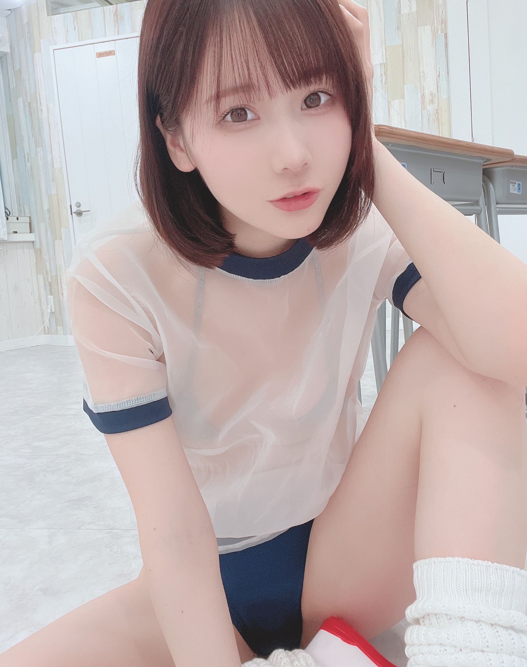 [福利COS] 日本甜美COSERけんけん[fantia] 2022-11-10 透視体操服