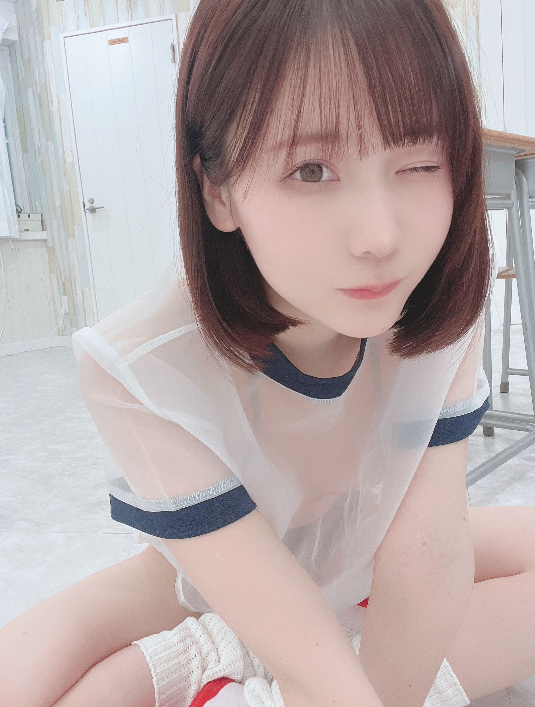 [福利COS] 日本甜美COSERけんけん[fantia] 2022-11-10 透視体操服