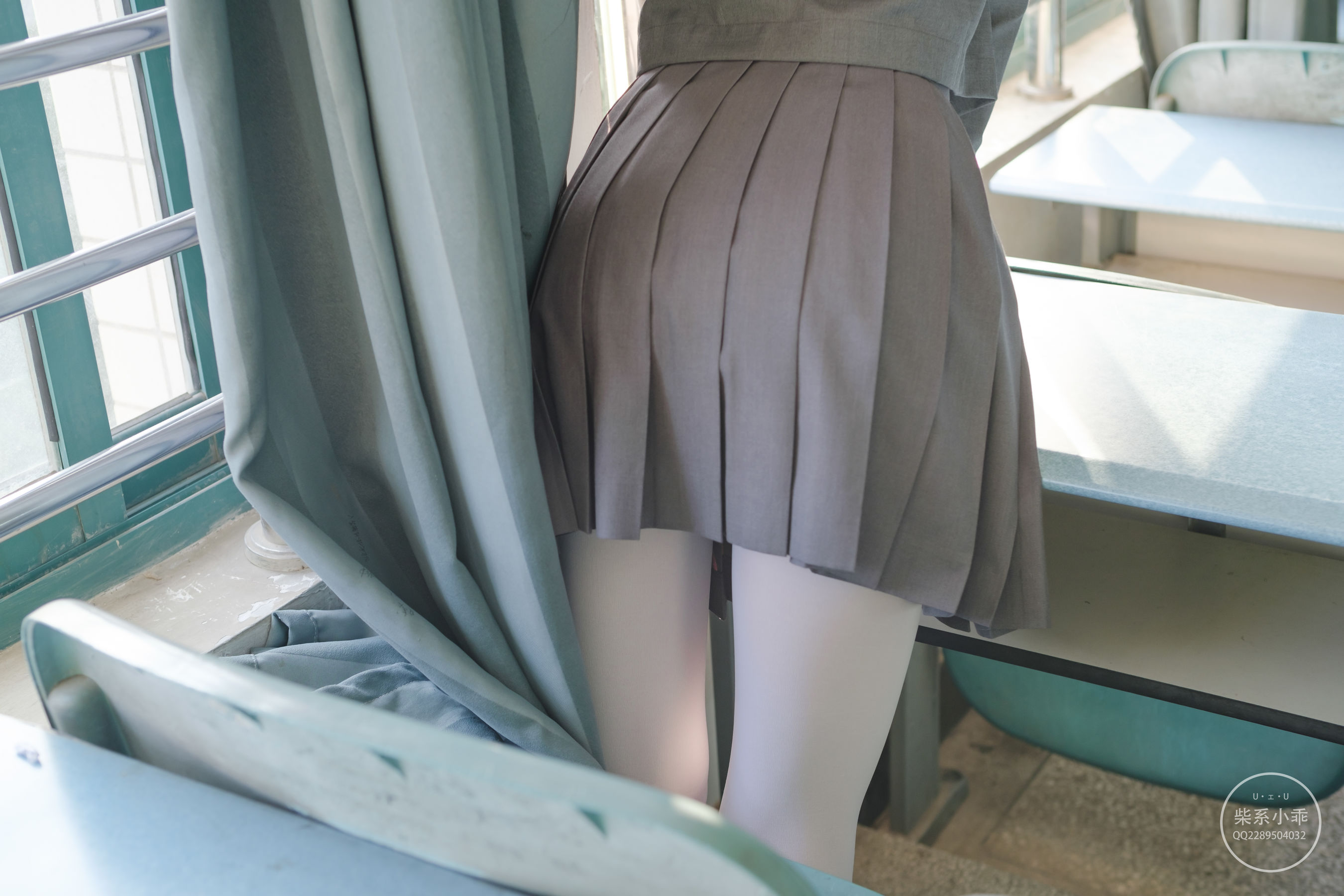 [福利COS] 柴系小乖(稚乖画册) - 夜夜 教室