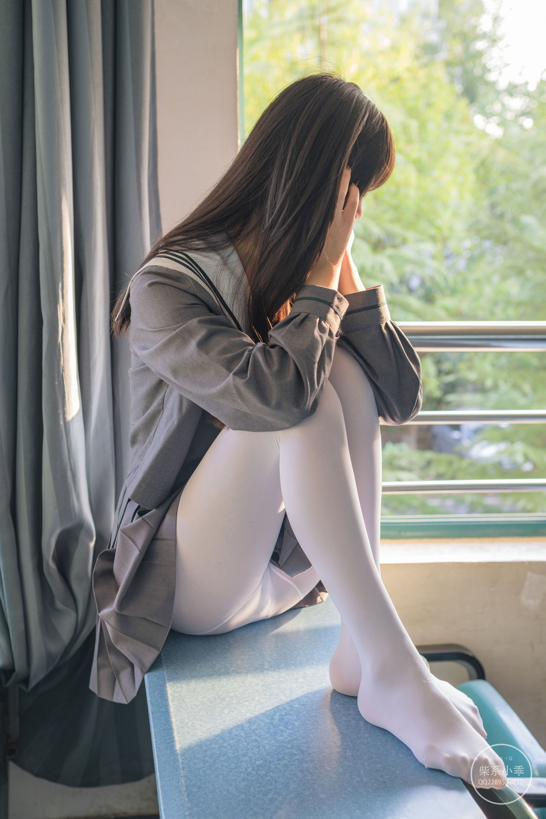 [福利COS] 柴系小乖(稚乖画册) - 夜夜 教室