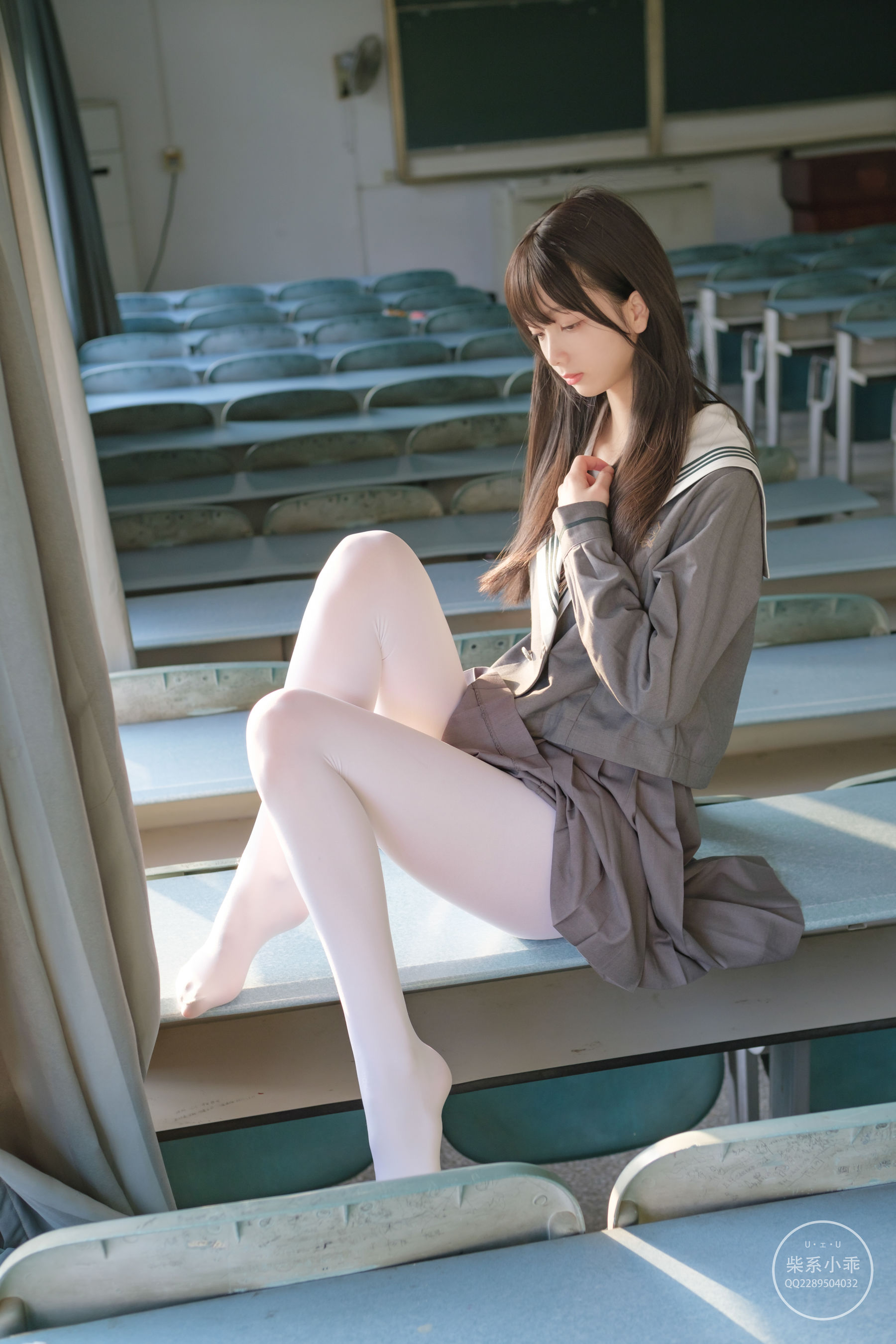 [福利COS] 柴系小乖(稚乖画册) - 夜夜 教室