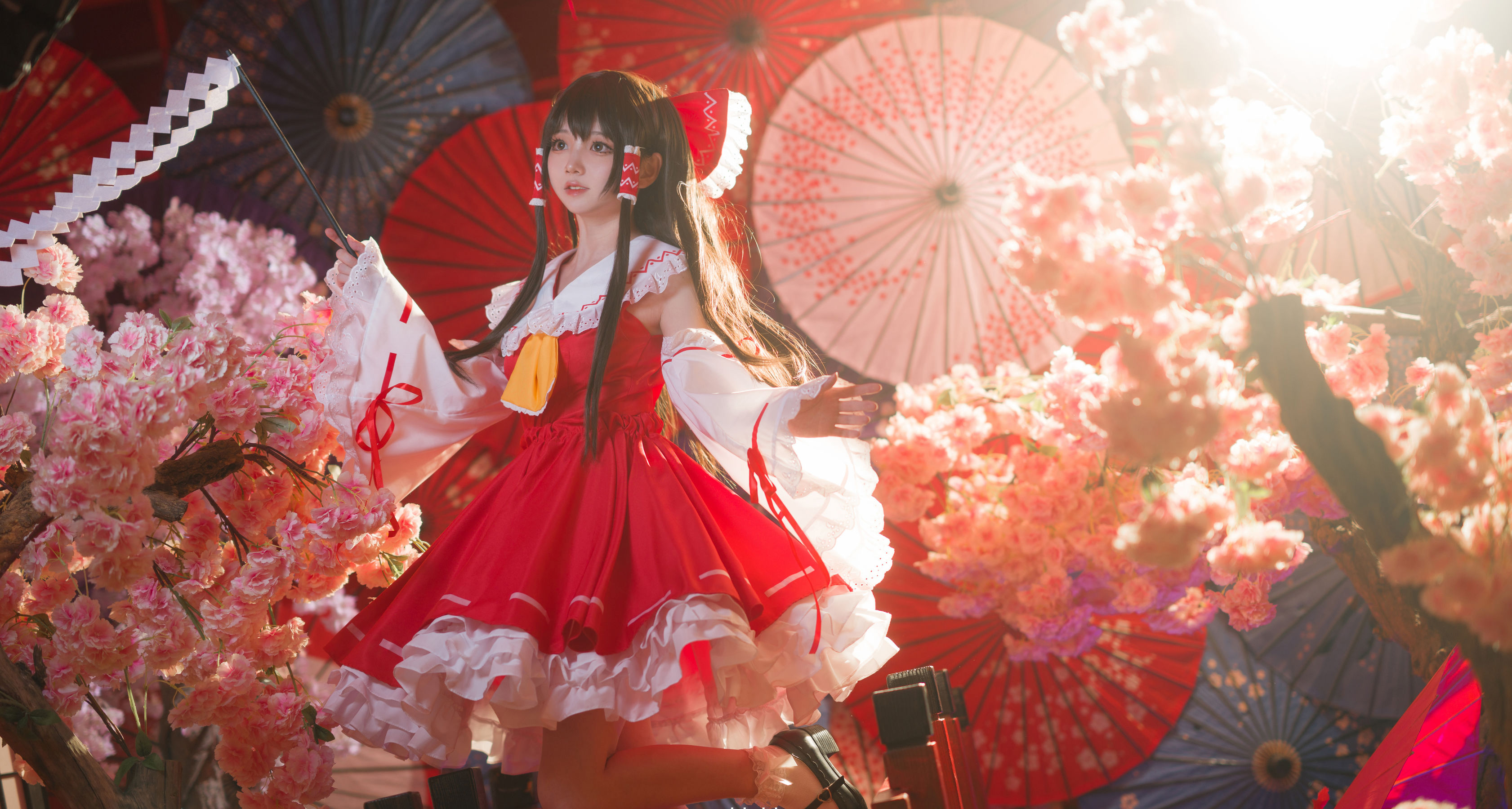 [福利COS] 楚楚子w - 博丽灵梦