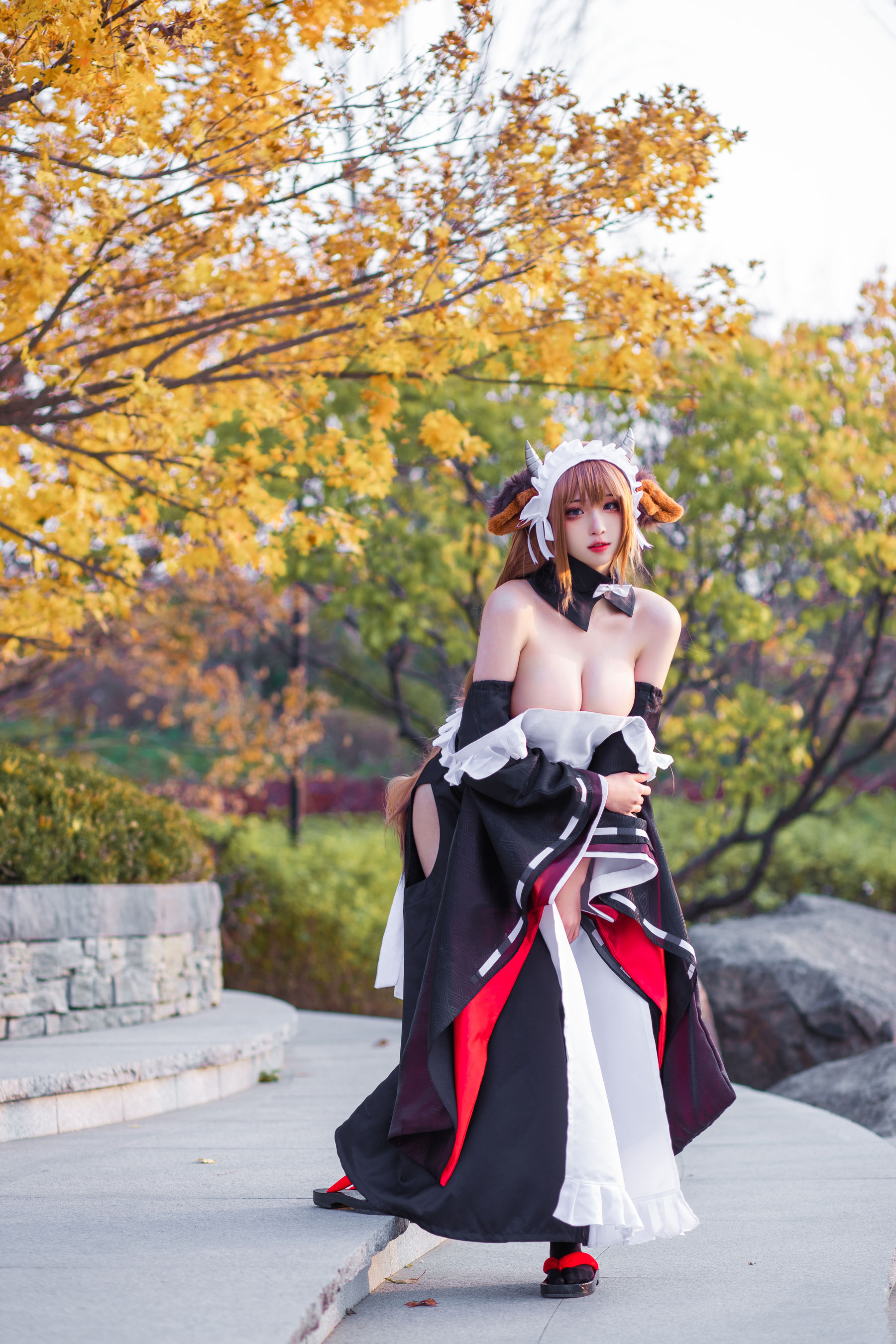 [福利COS] 瓦斯塔亚小龙虾 - 樫野女仆
