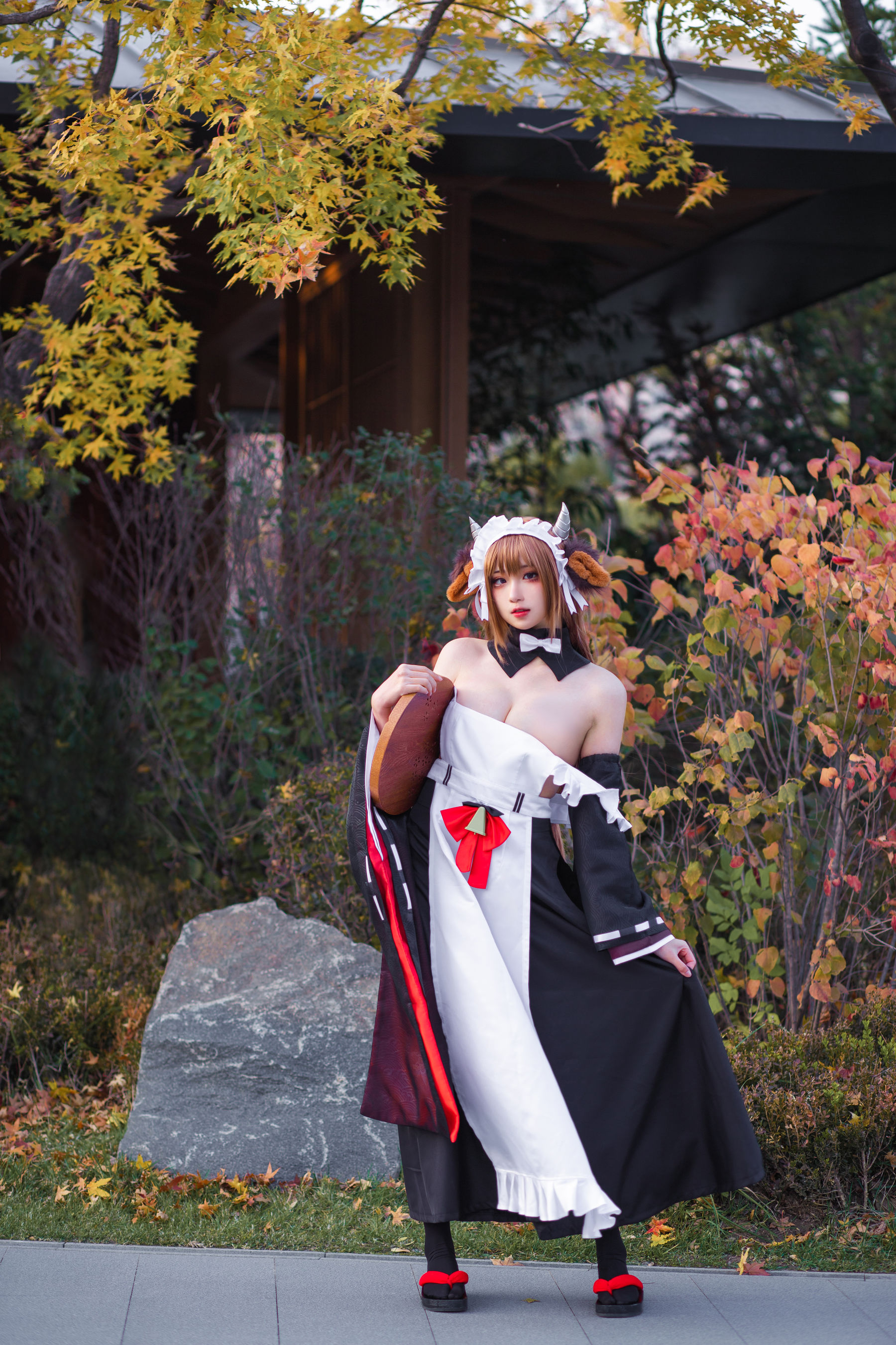 [福利COS] 瓦斯塔亚小龙虾 - 樫野女仆