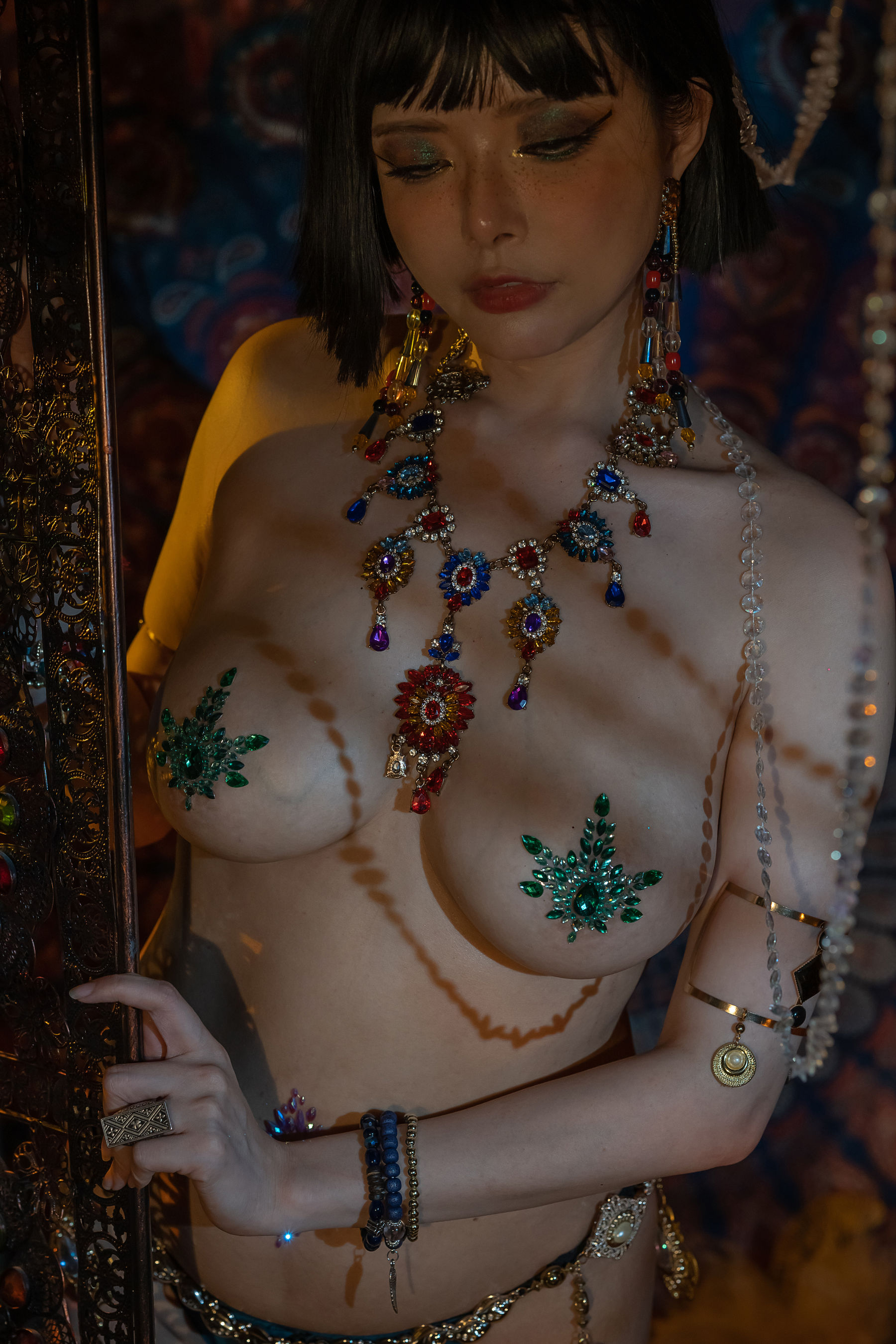 [福利COS] 秋和柯基(夏小秋秋秋) - 异域女郎