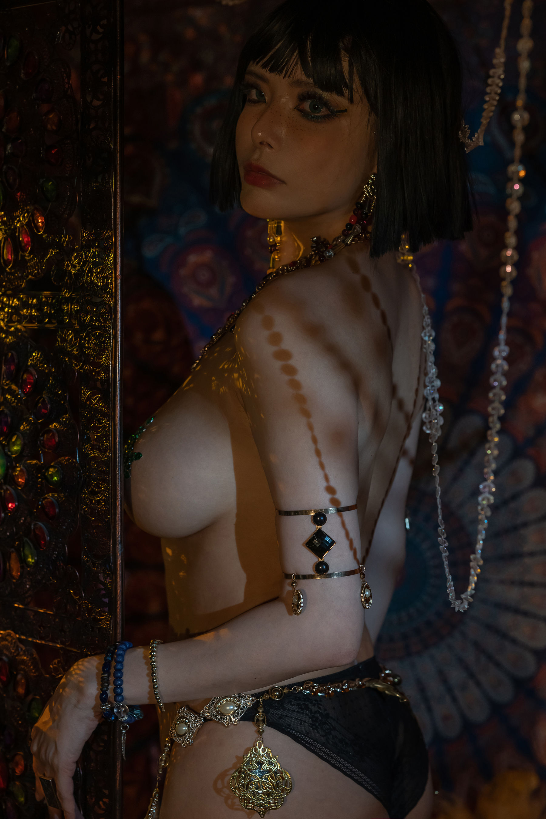 [福利COS] 秋和柯基(夏小秋秋秋) - 异域女郎