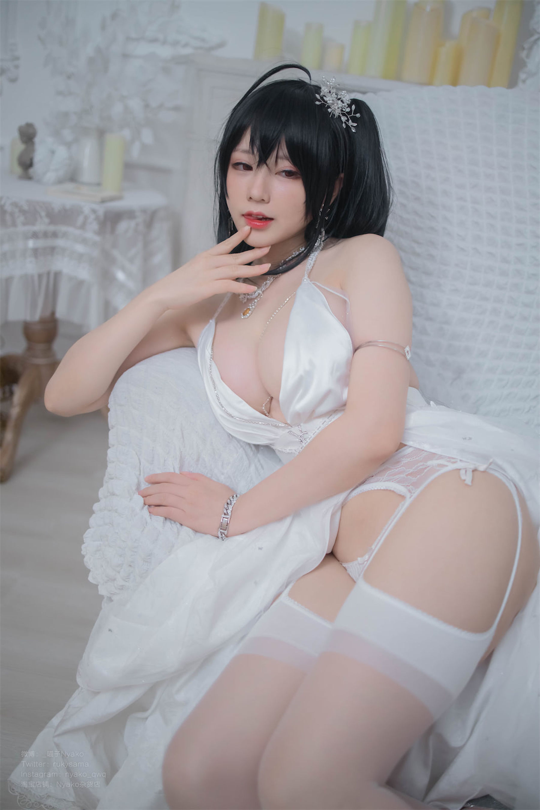 [福利COS] 萌妹子Nyako喵子 - 大凤纯白婚纱