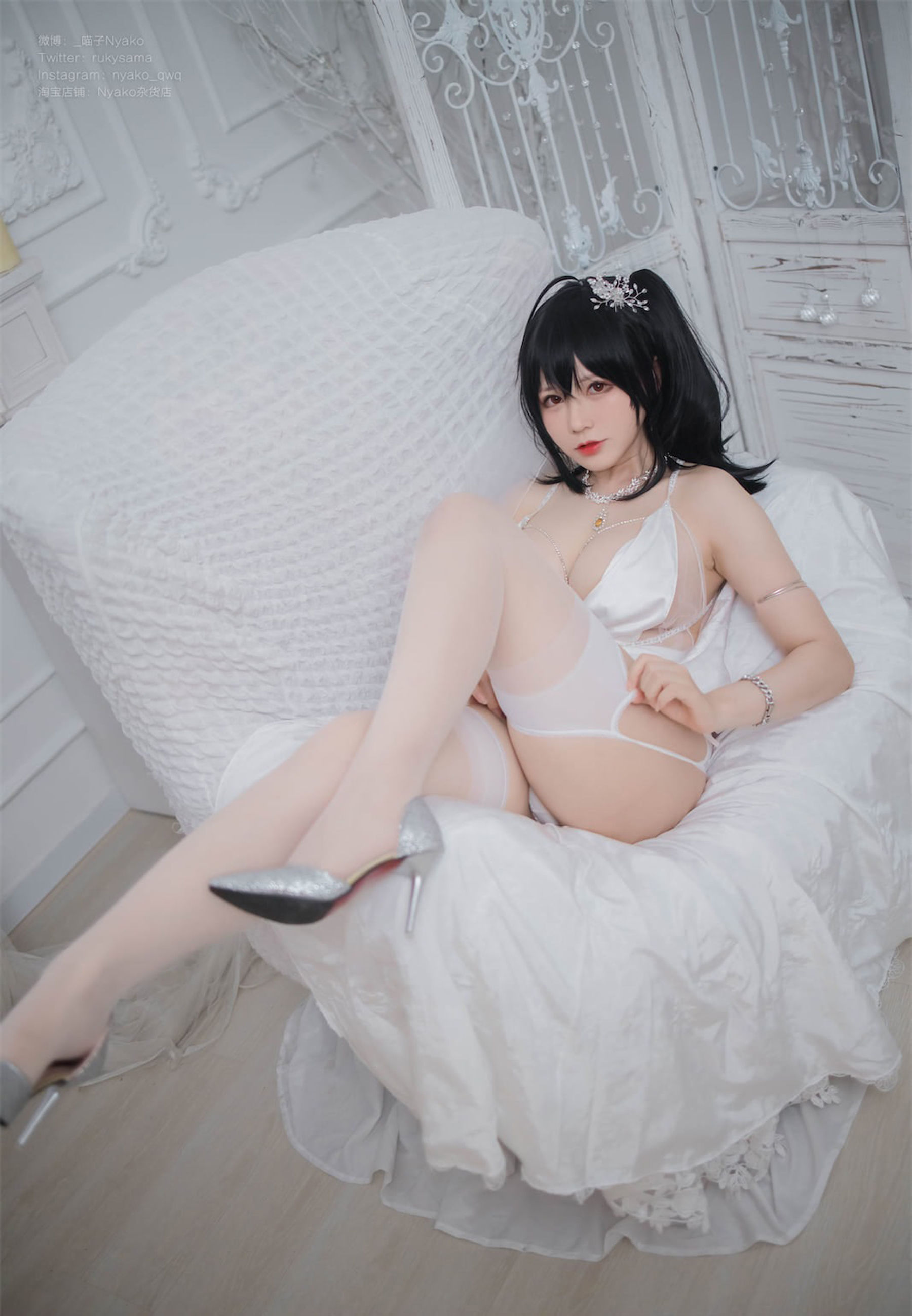 [福利COS] 萌妹子Nyako喵子 - 大凤纯白婚纱