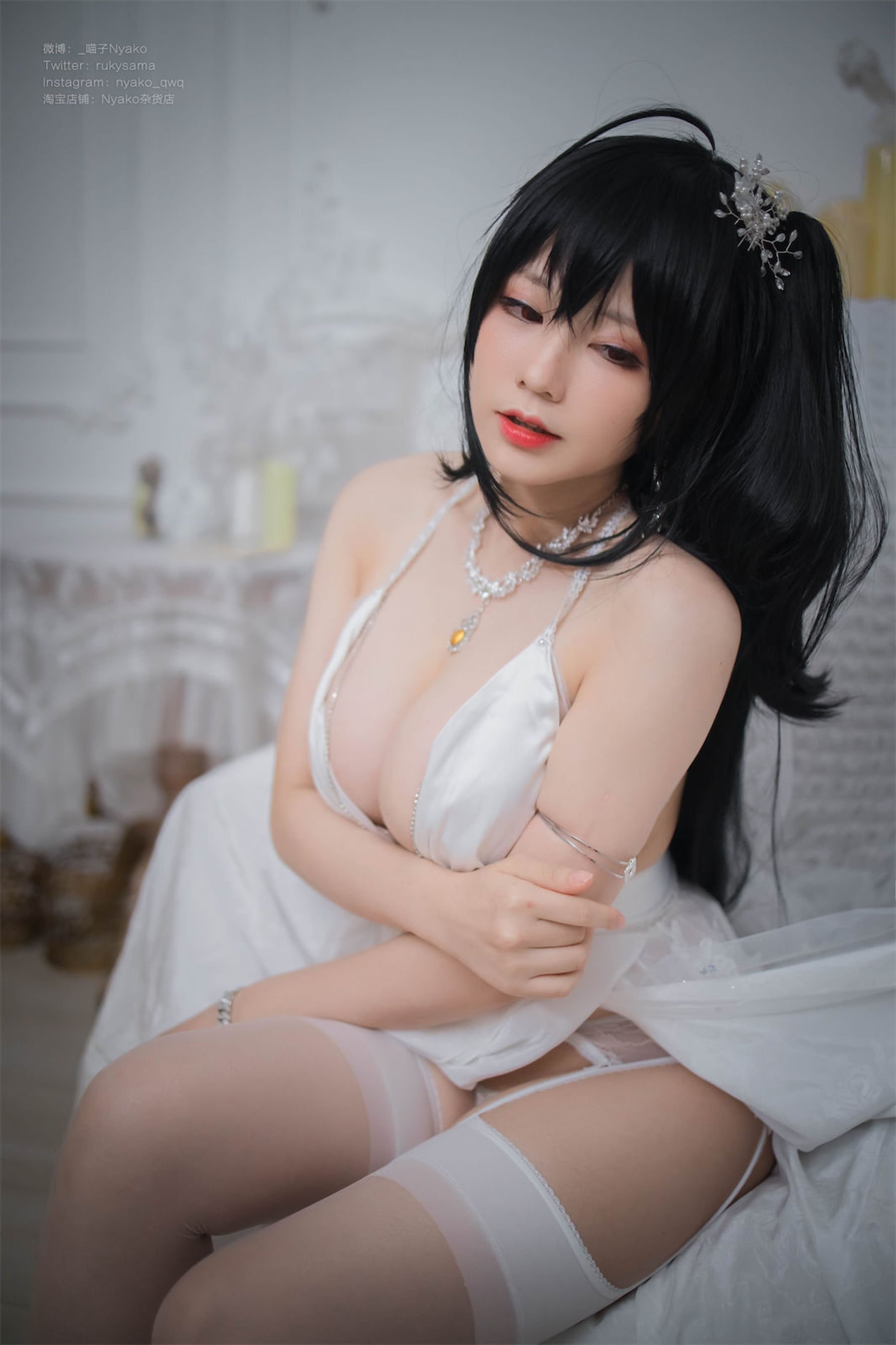 [福利COS] 萌妹子Nyako喵子 - 大凤纯白婚纱