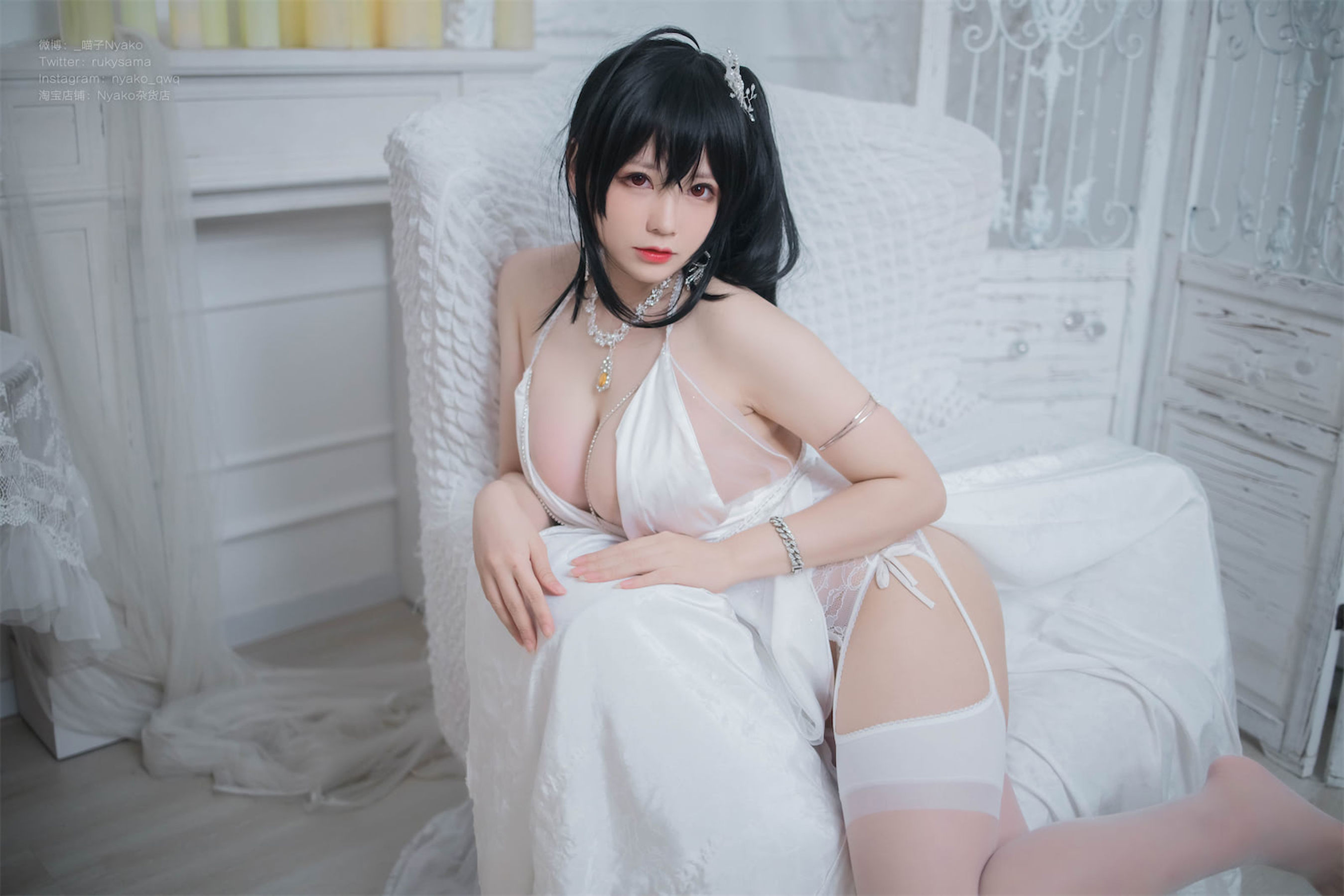 [福利COS] 萌妹子Nyako喵子 - 大凤纯白婚纱