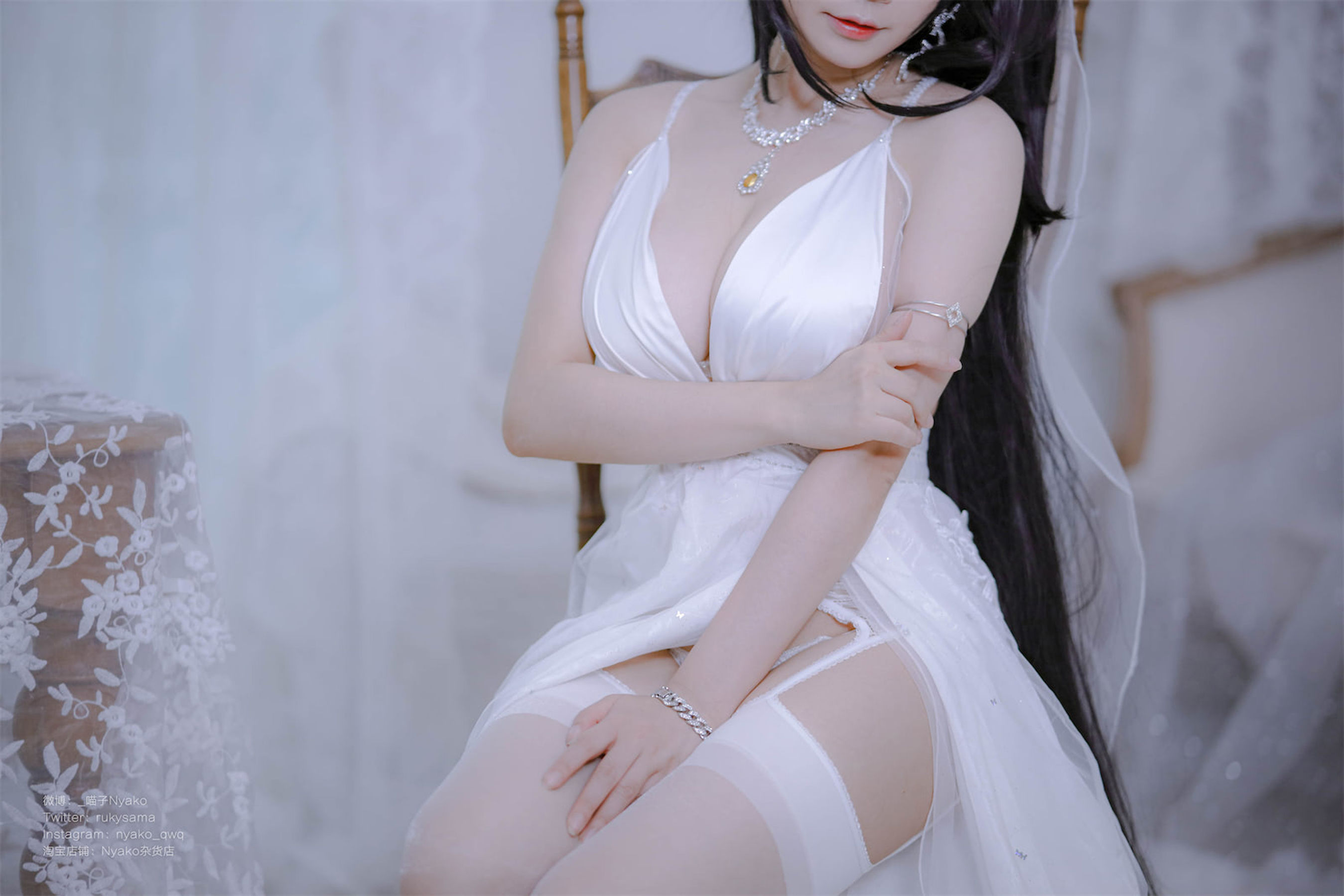 [福利COS] 萌妹子Nyako喵子 - 大凤纯白婚纱