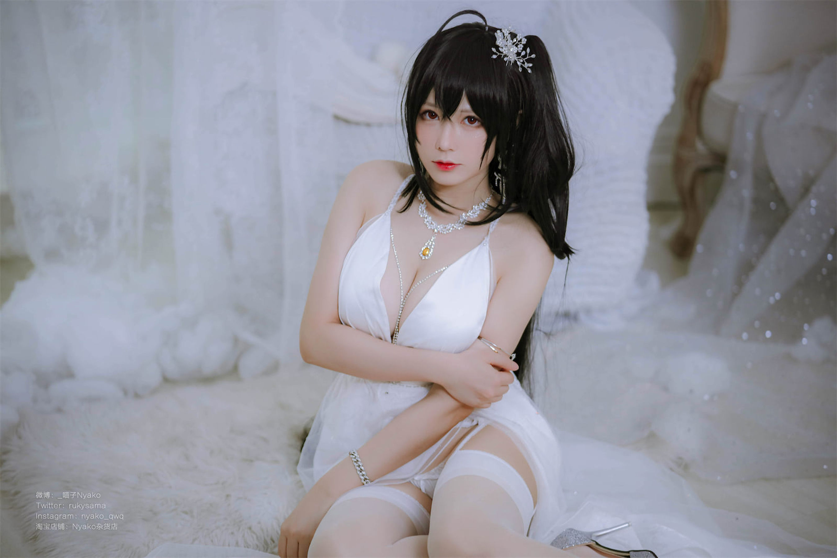 [福利COS] 萌妹子Nyako喵子 - 大凤纯白婚纱