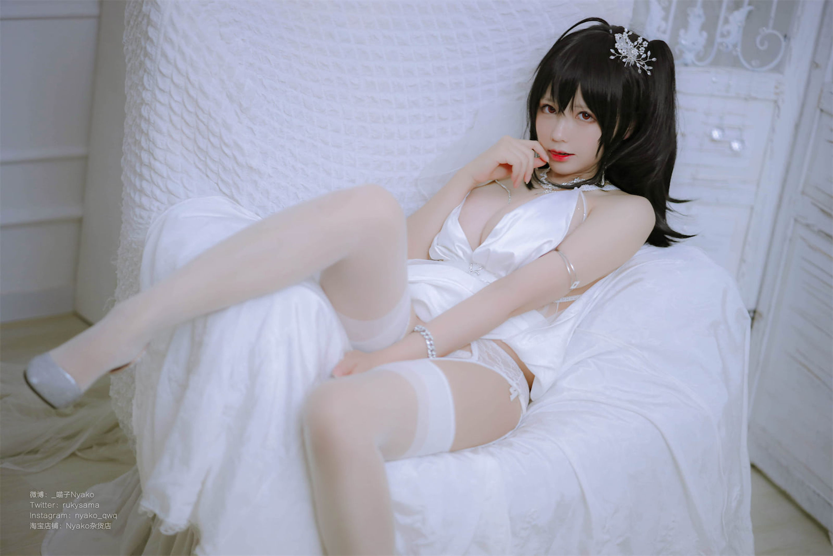 [福利COS] 萌妹子Nyako喵子 - 大凤纯白婚纱