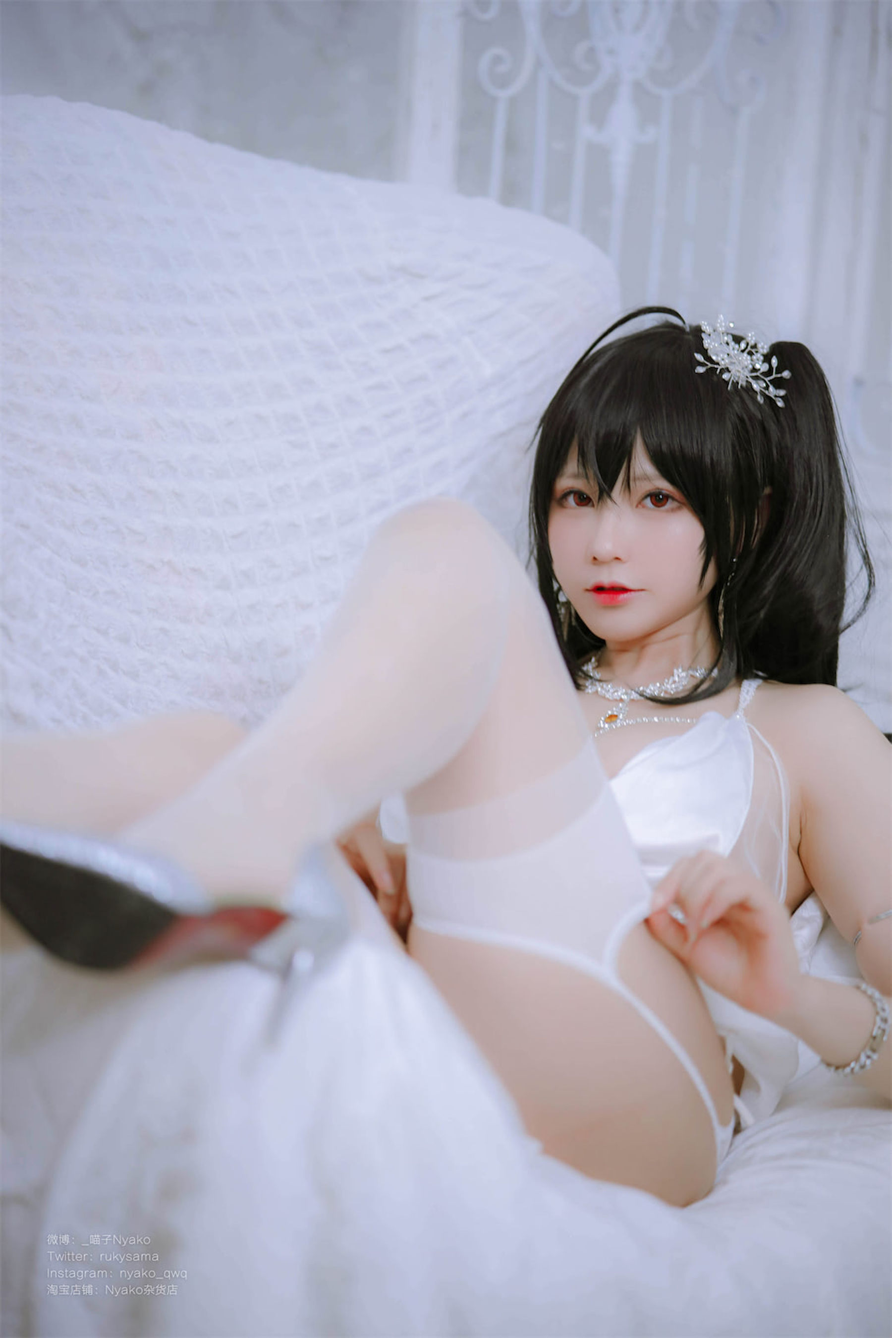 [福利COS] 萌妹子Nyako喵子 - 大凤纯白婚纱