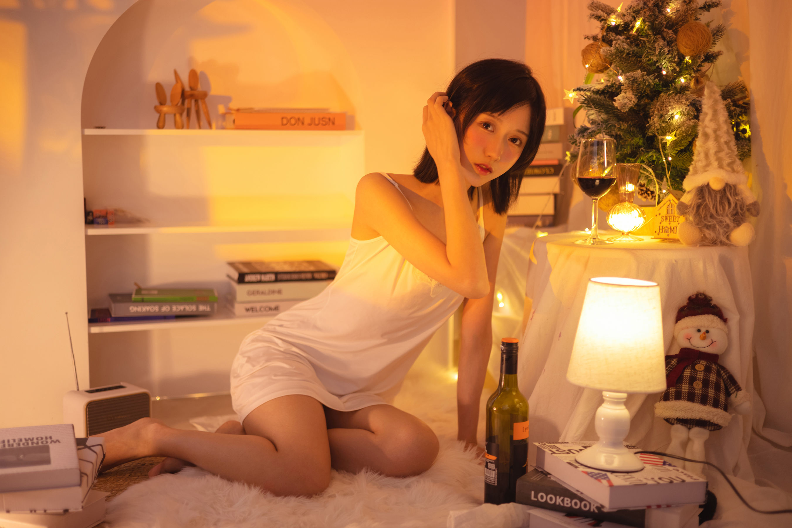[福利COS] 萌系小姐姐木绵绵OwO - 红酒好喝