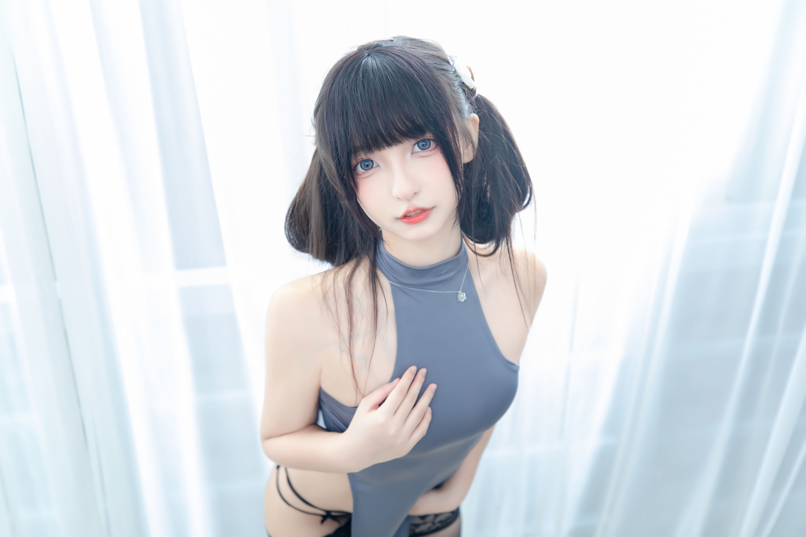 [福利COS] 萝莉神楽板真冬 之华灯初上