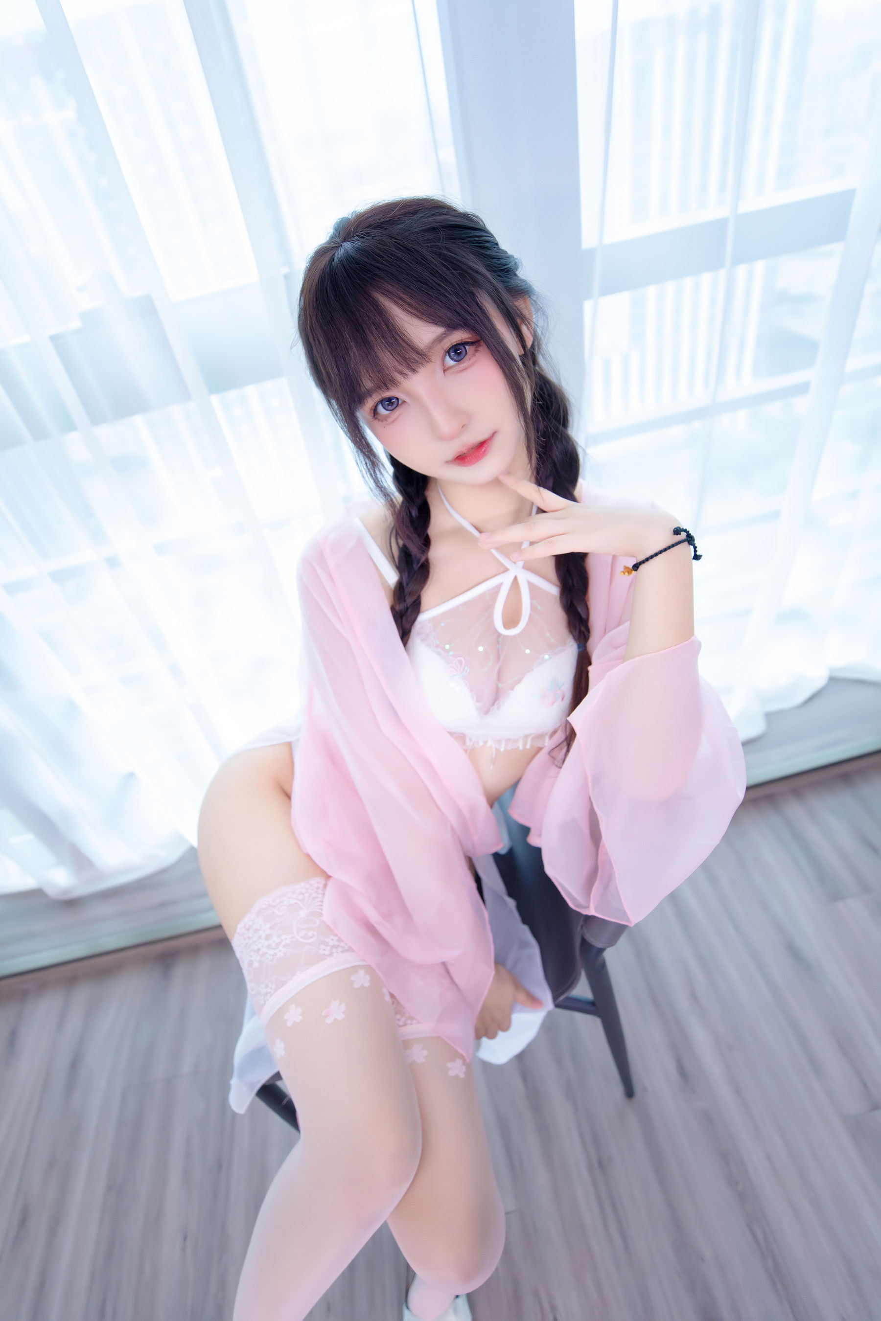 [福利COS] 萝莉神楽板真冬 之桃花潭水