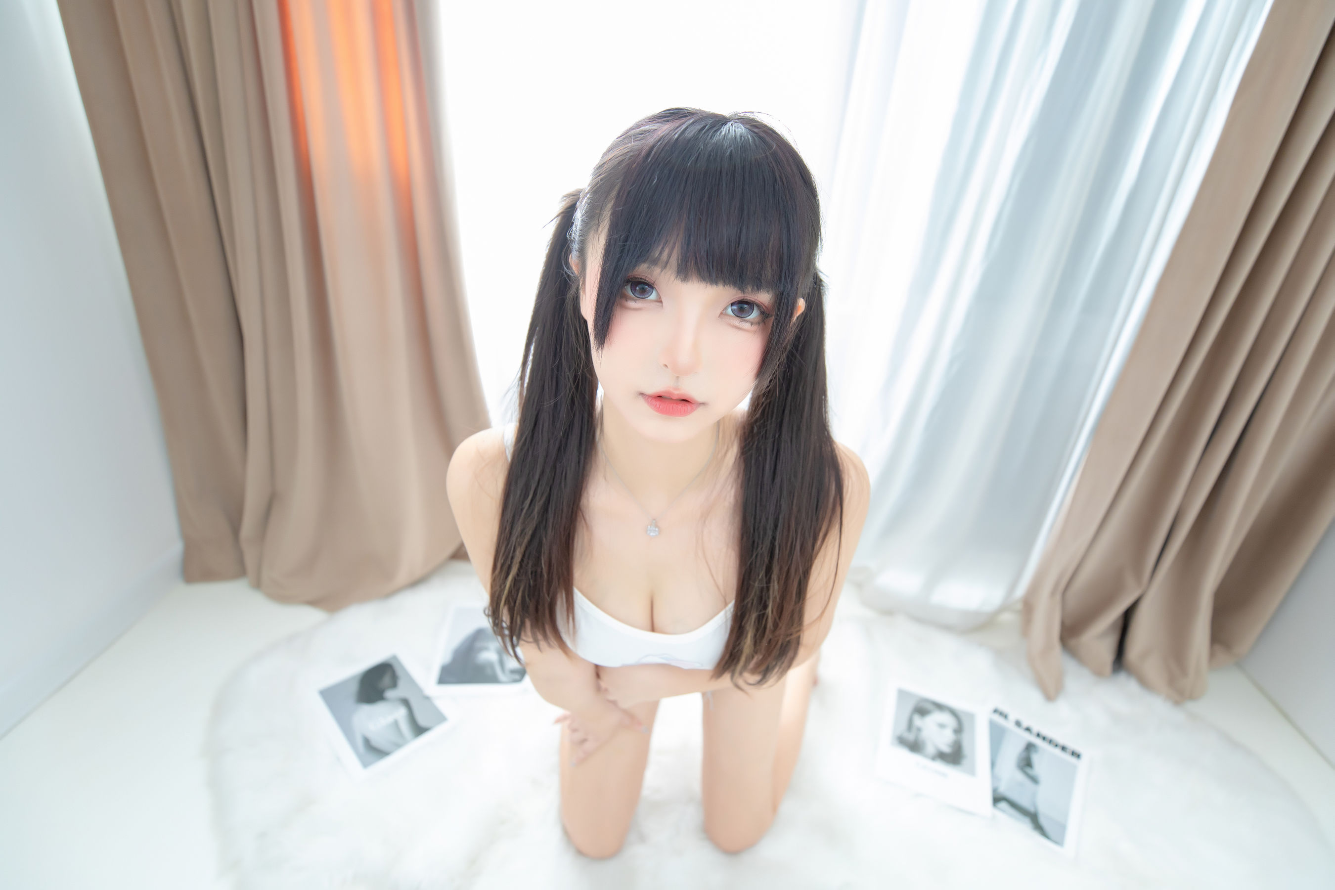[福利COS] 萝莉神楽板真冬 之牛仔兔兔