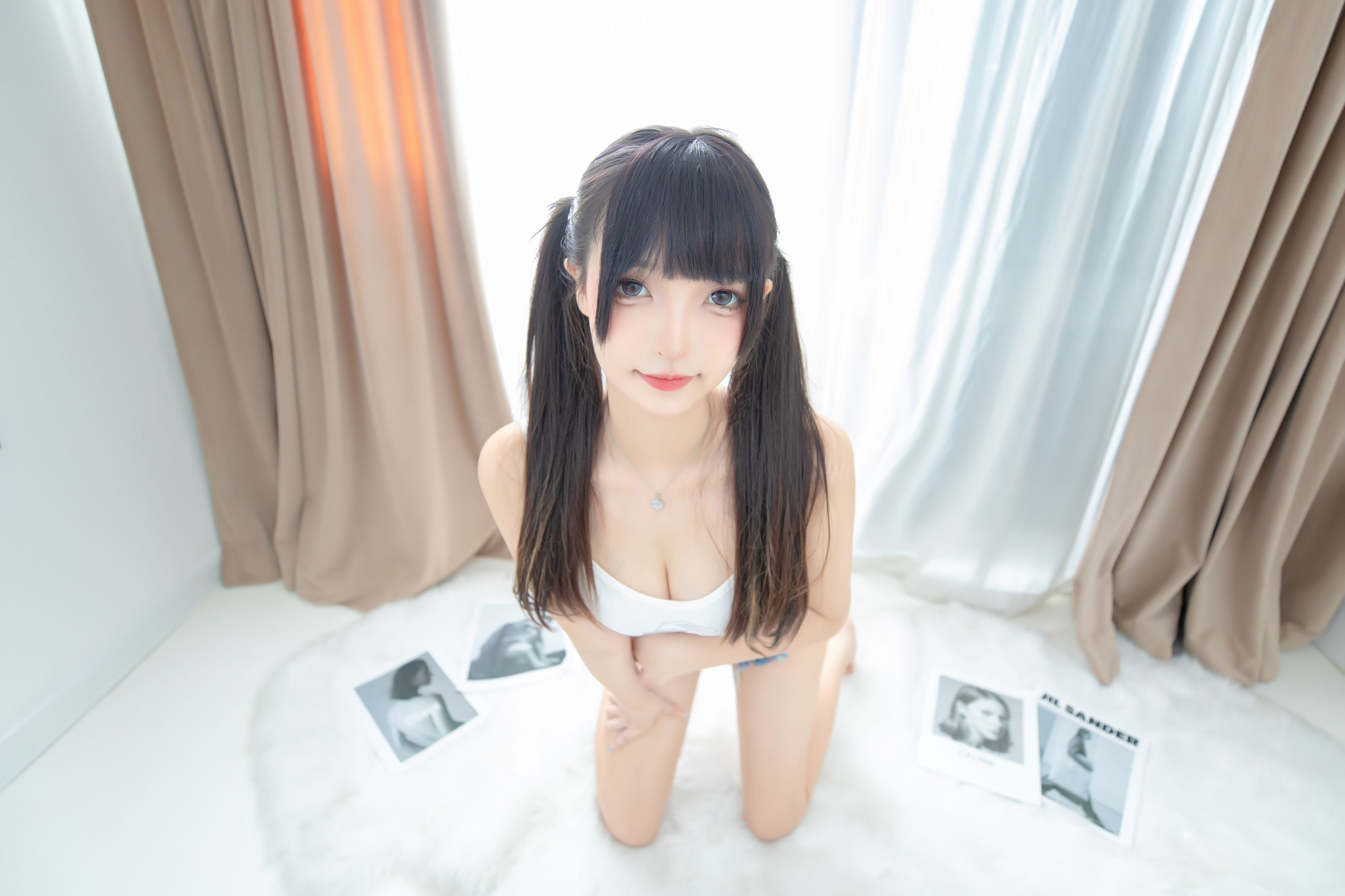 [福利COS] 萝莉神楽板真冬 之牛仔兔兔