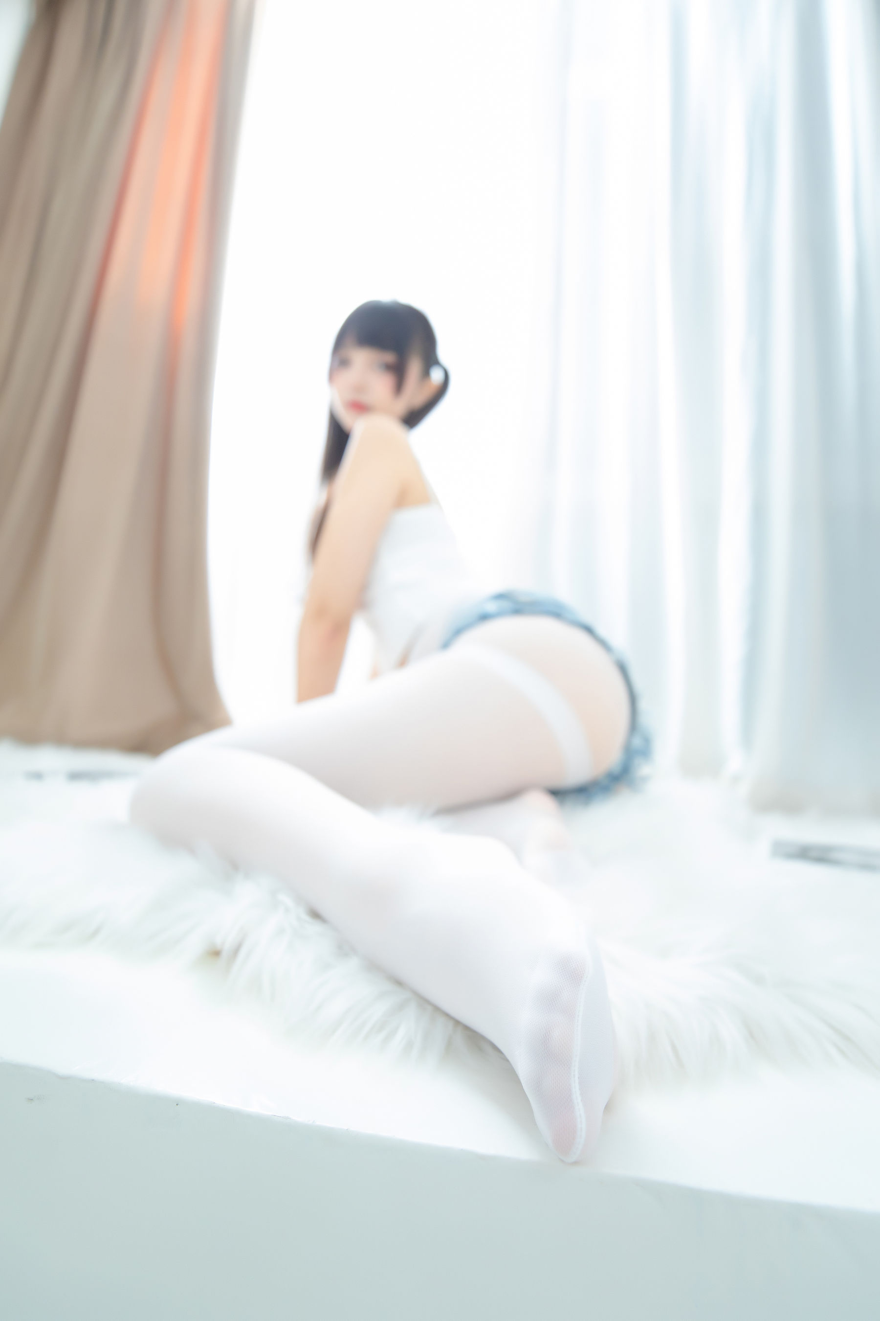 [福利COS] 萝莉神楽板真冬 之牛仔兔兔