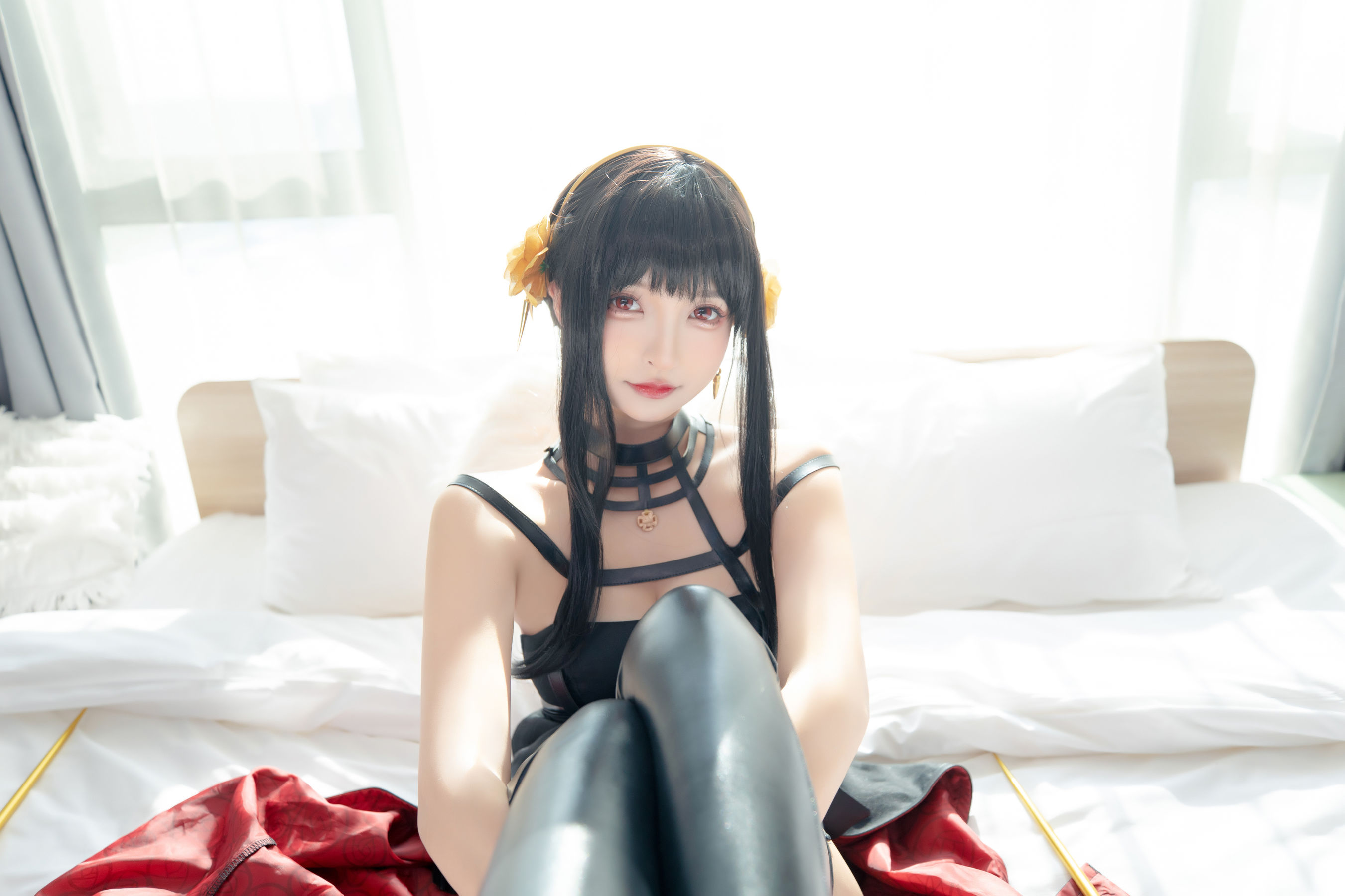 [福利COS] 萝莉神楽板真冬 之约尔太太