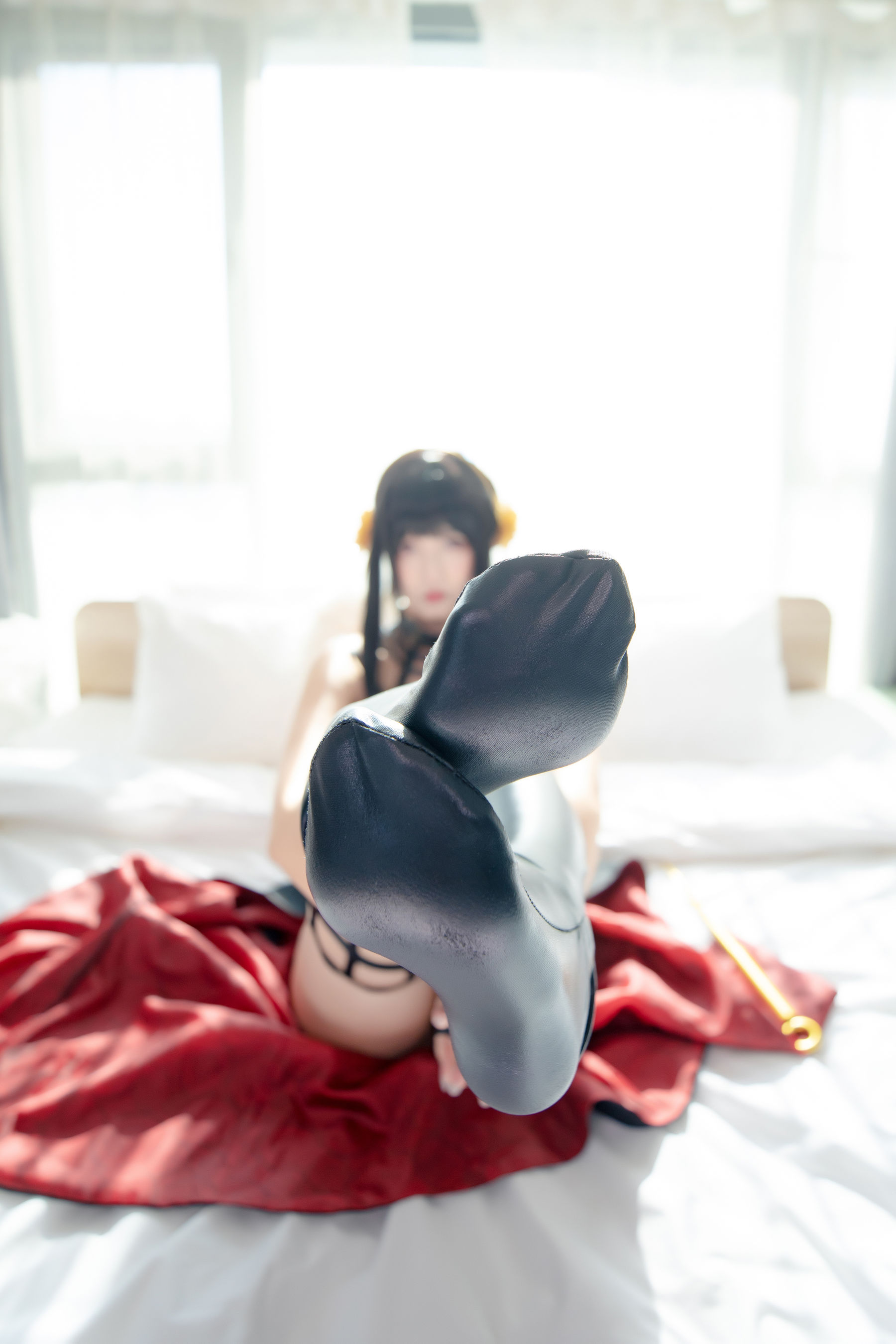 [福利COS] 萝莉神楽板真冬 之约尔太太