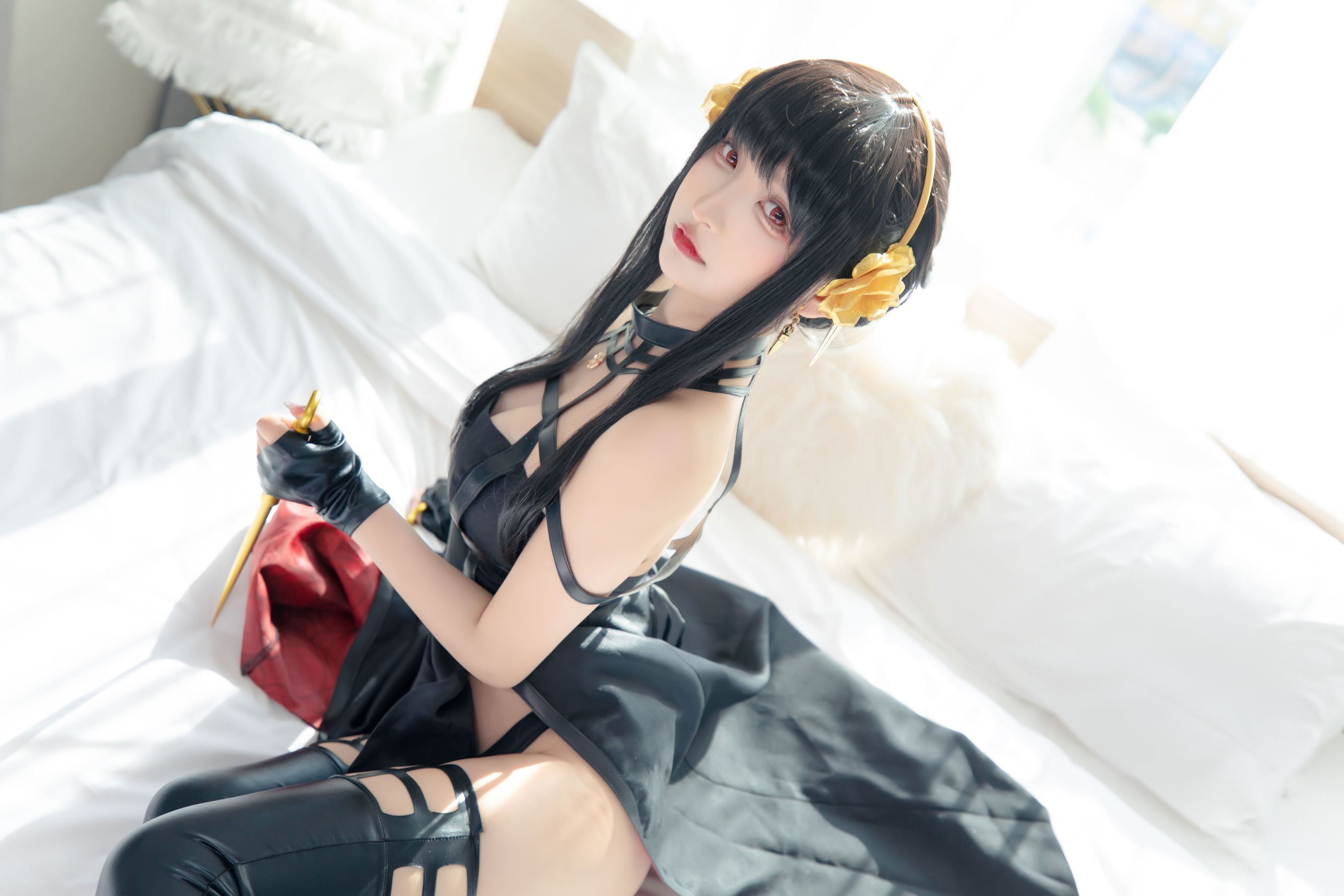 [福利COS] 萝莉神楽板真冬 之约尔太太