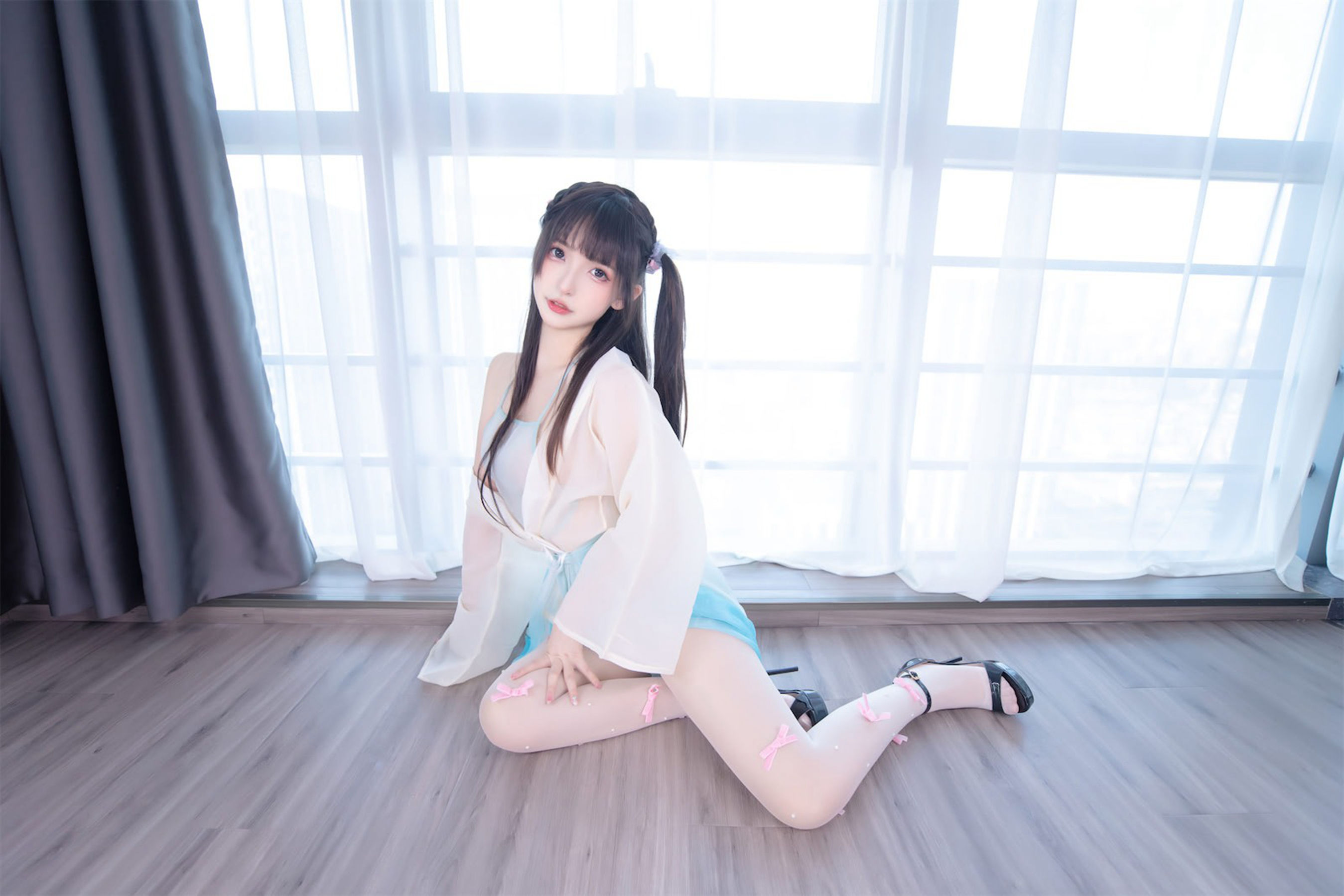 [福利COS] 萝莉神楽板真冬 之醉梦星河