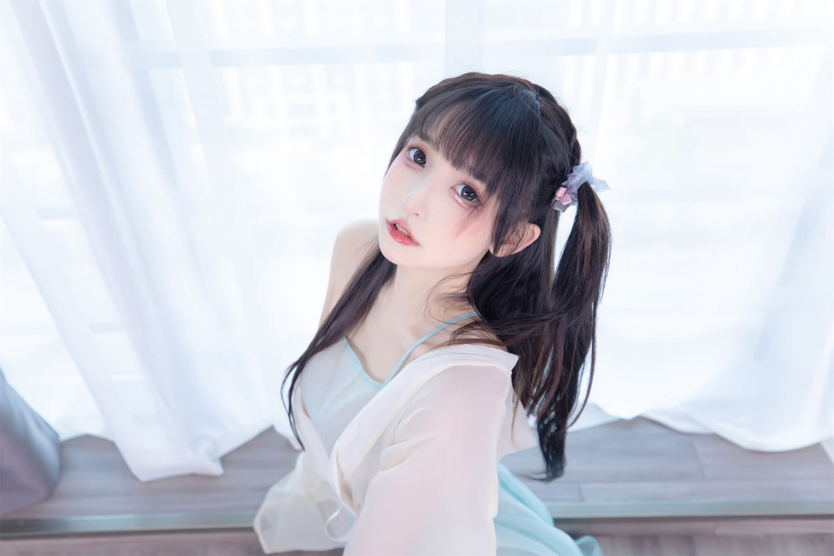 [福利COS] 萝莉神楽板真冬 之醉梦星河