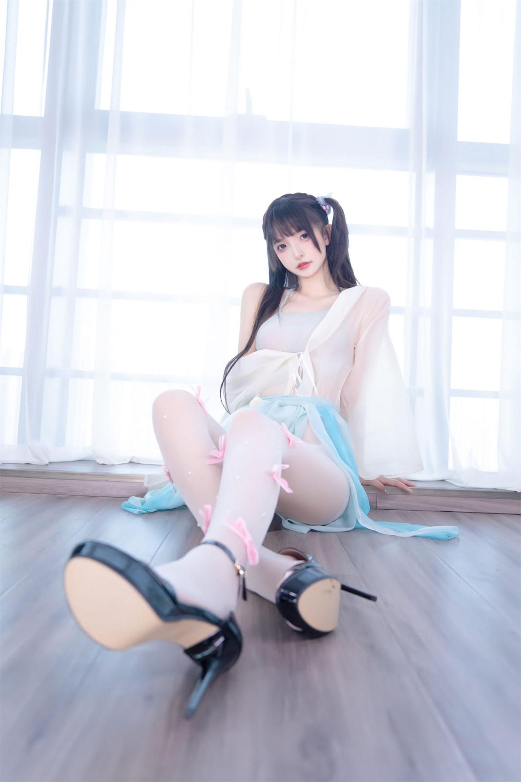 [福利COS] 萝莉神楽板真冬 之醉梦星河