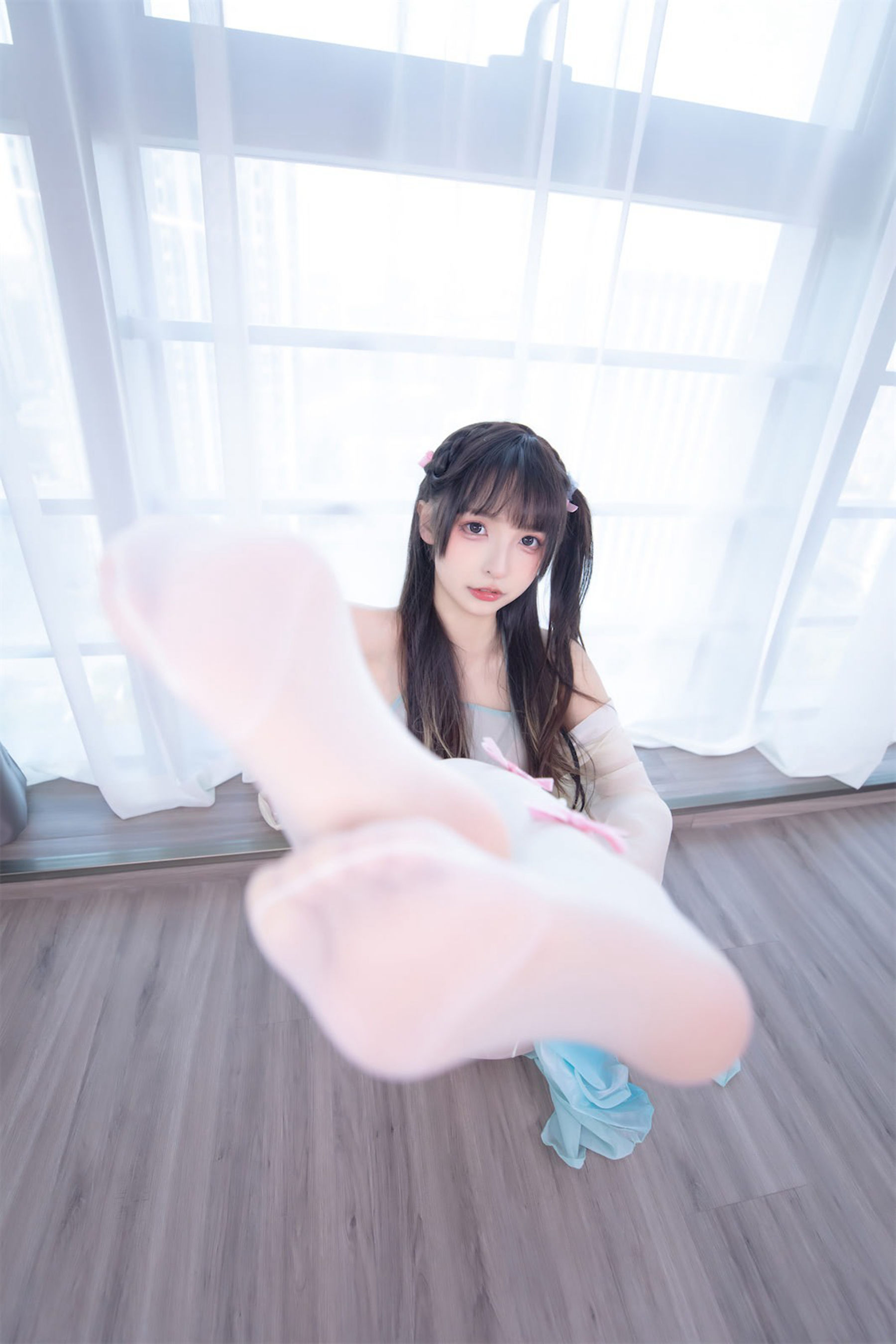 [福利COS] 萝莉神楽板真冬 之醉梦星河