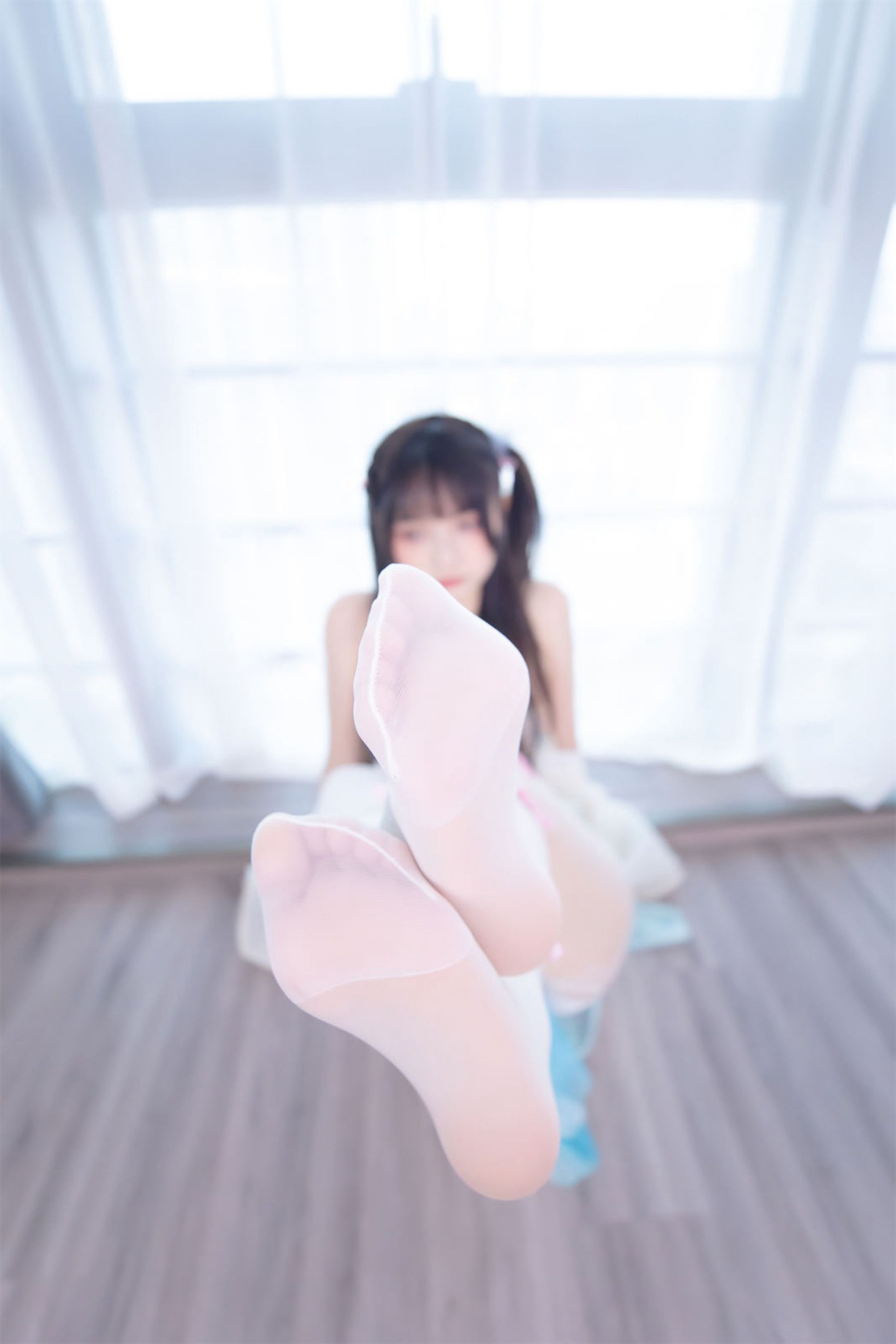 [福利COS] 萝莉神楽板真冬 之醉梦星河