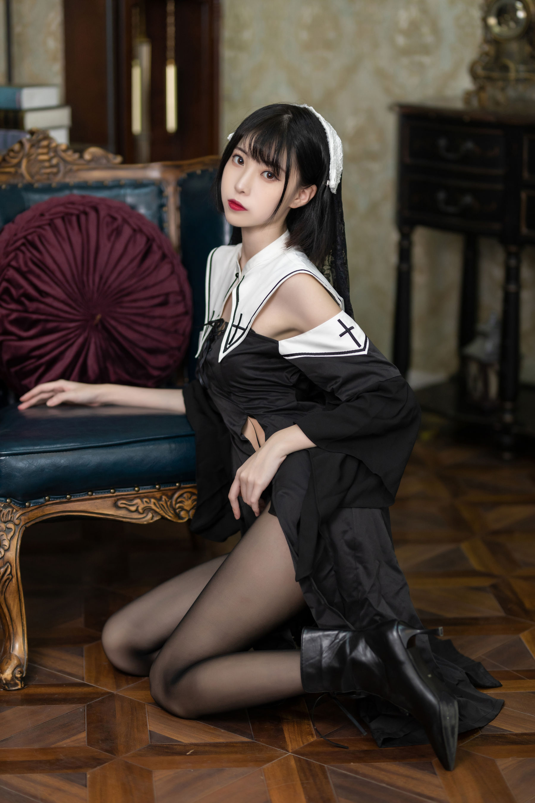 [福利COS] 许岚(叁月life) - 暗黑修女