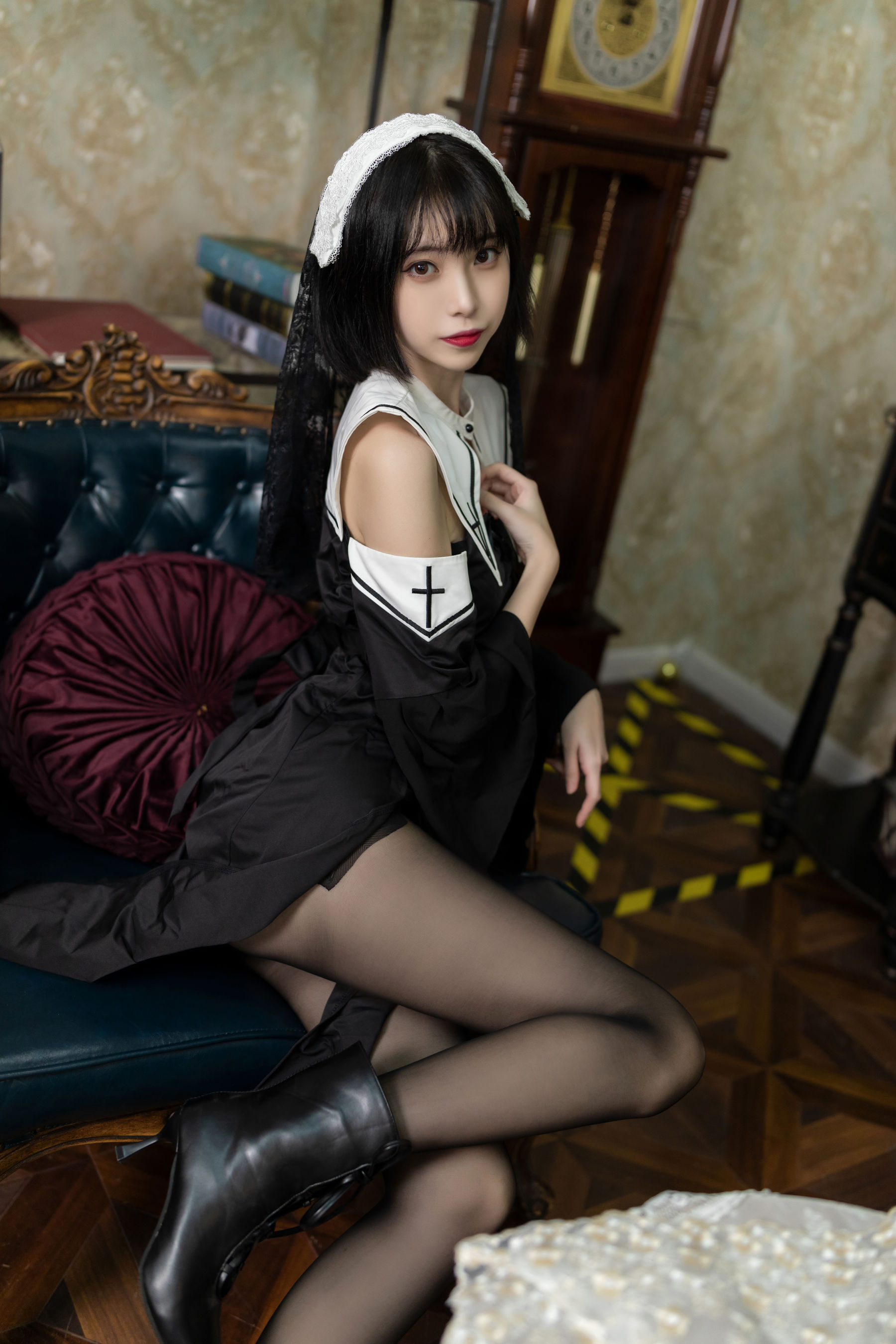 [福利COS] 许岚(叁月life) - 暗黑修女