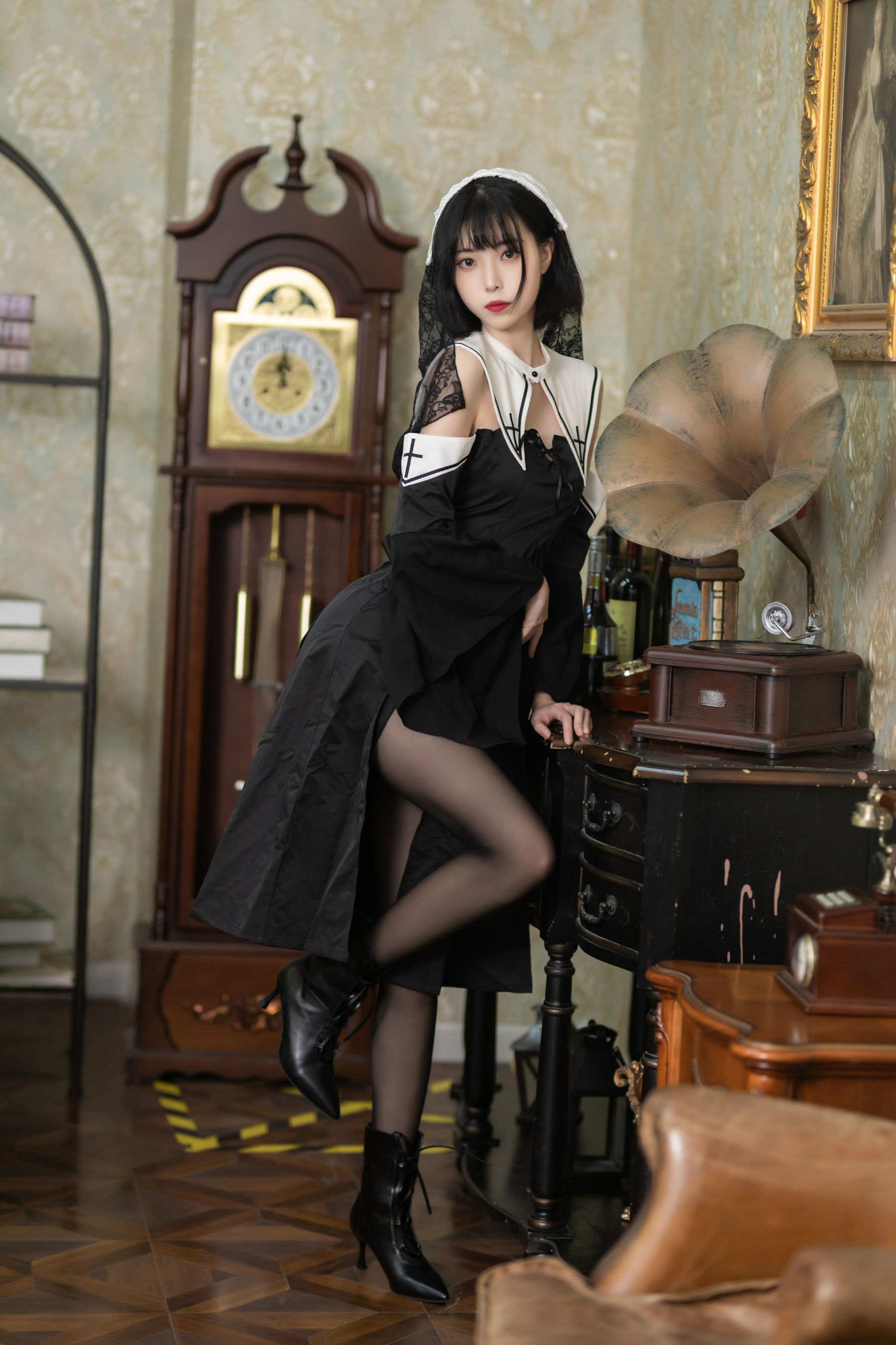 [福利COS] 许岚(叁月life) - 暗黑修女