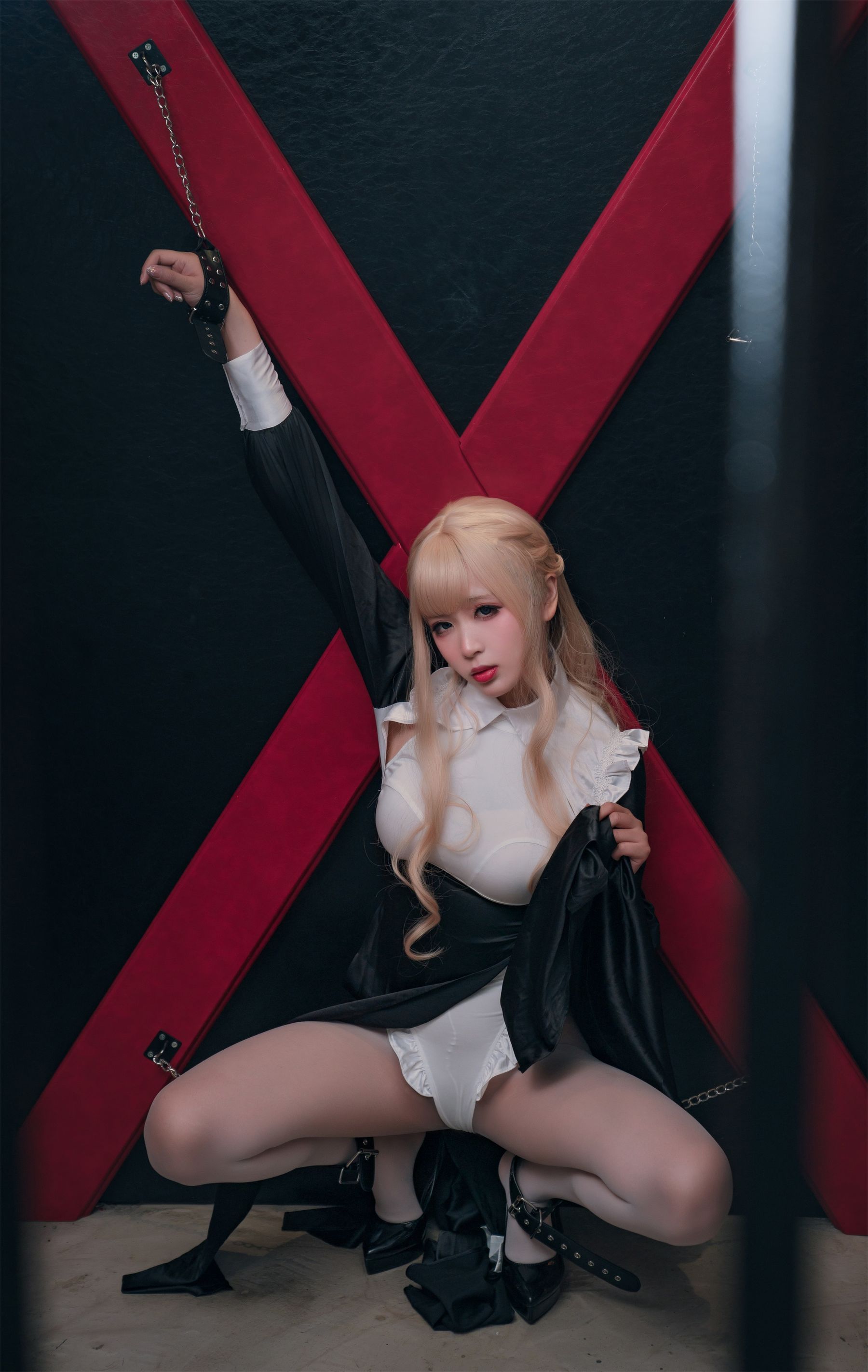 [福利COS] 轩萧学姐 - 修女