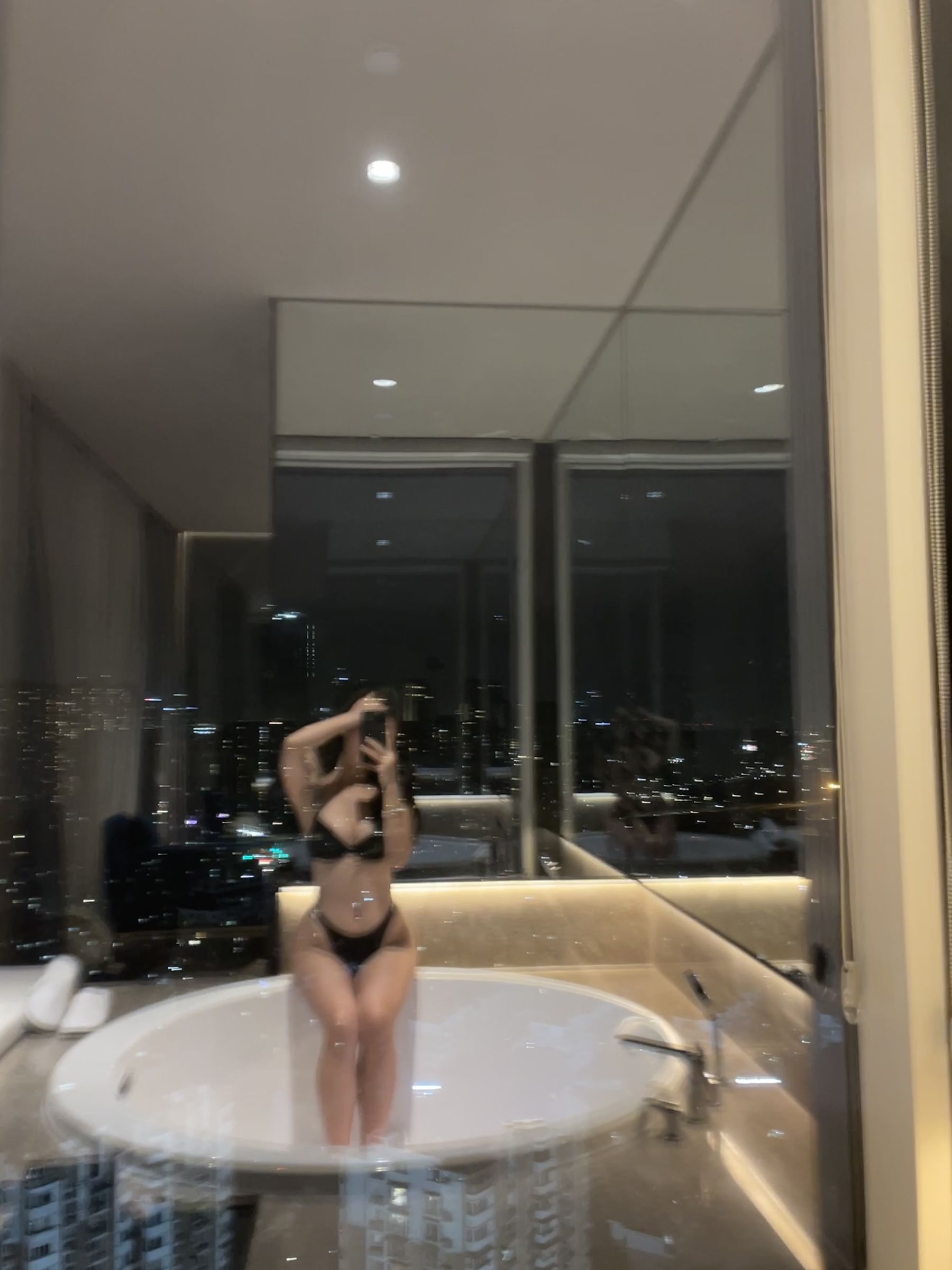 [福利COS] 陈大小姐 微密圈视图合集