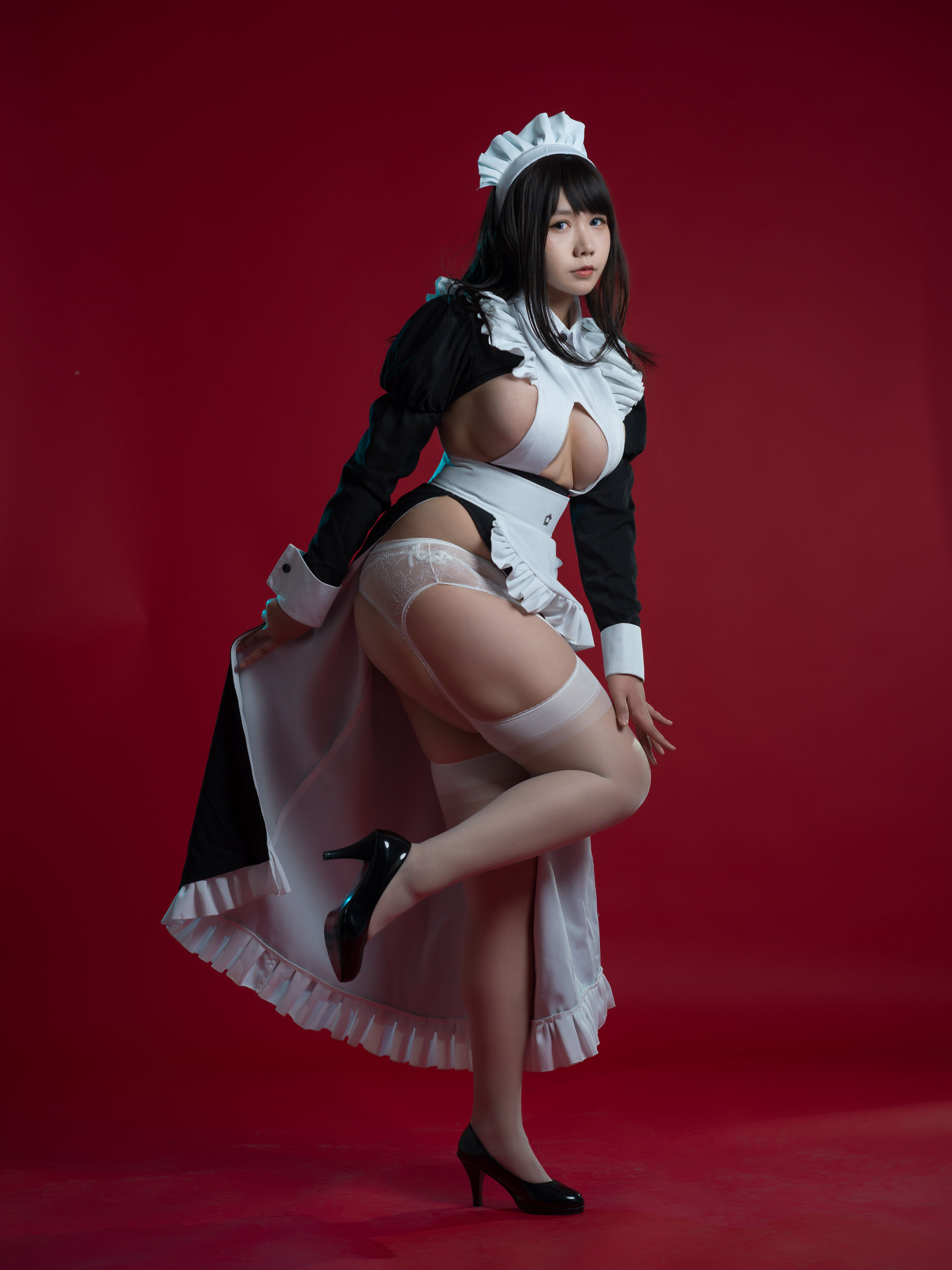 [福利COS] 麻花麻花酱 - 女仆系列