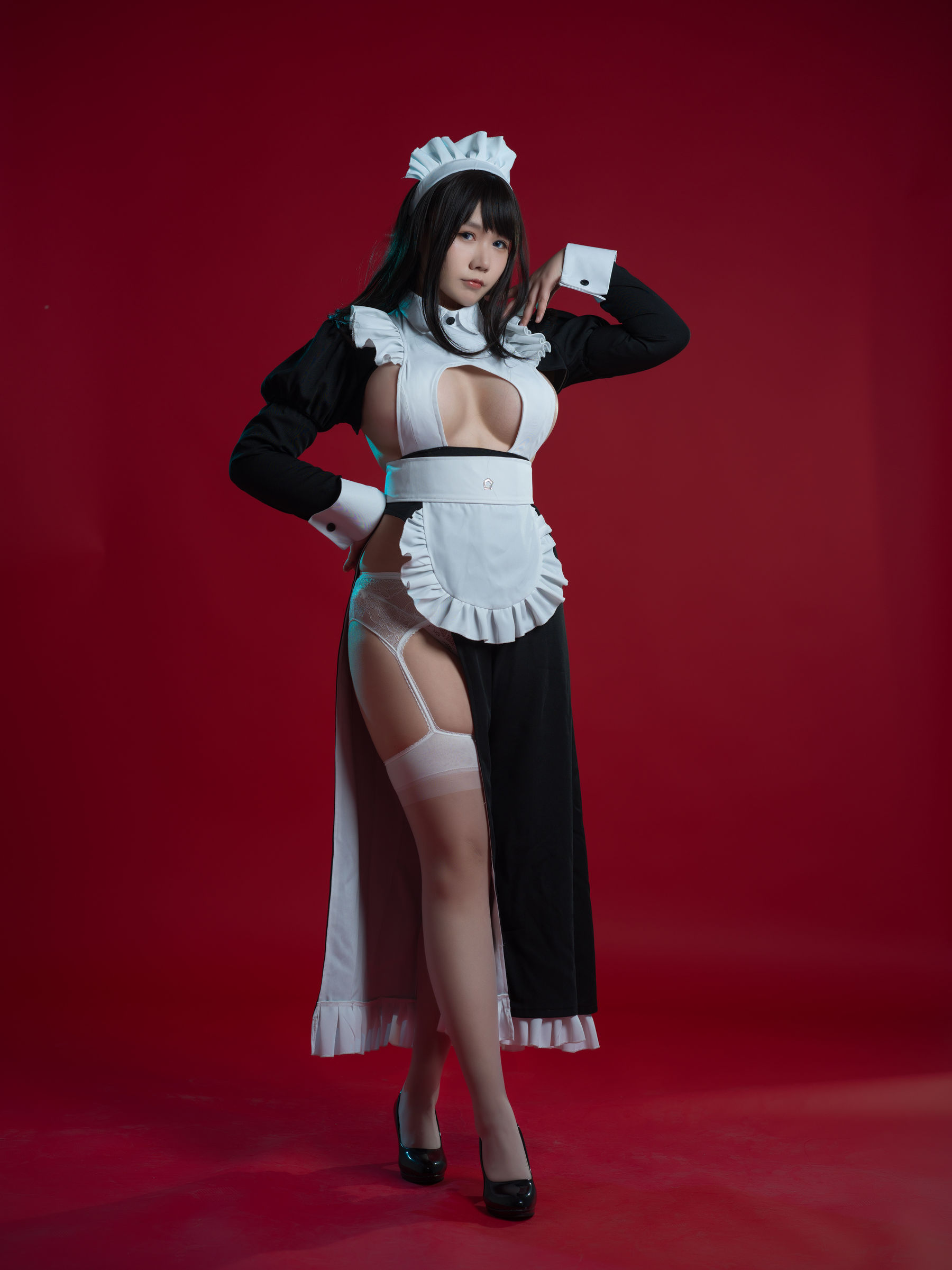 [福利COS] 麻花麻花酱 - 女仆系列
