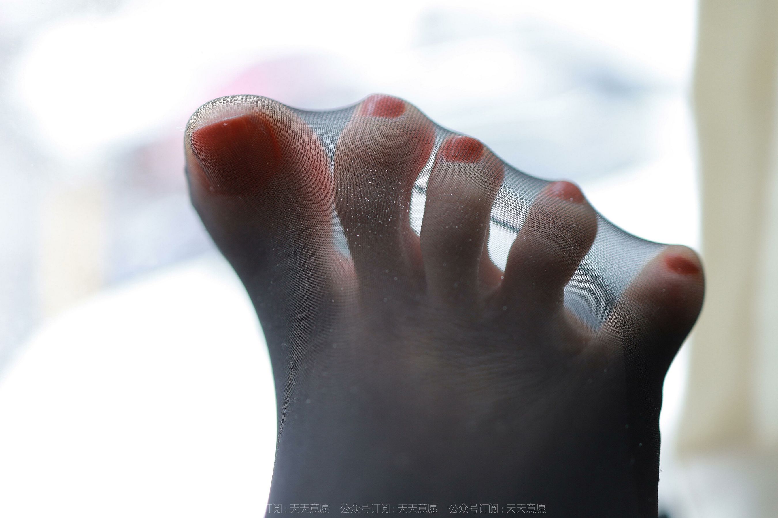 [IESS异思趣向]  模特：团团 《长腿红与黑》
