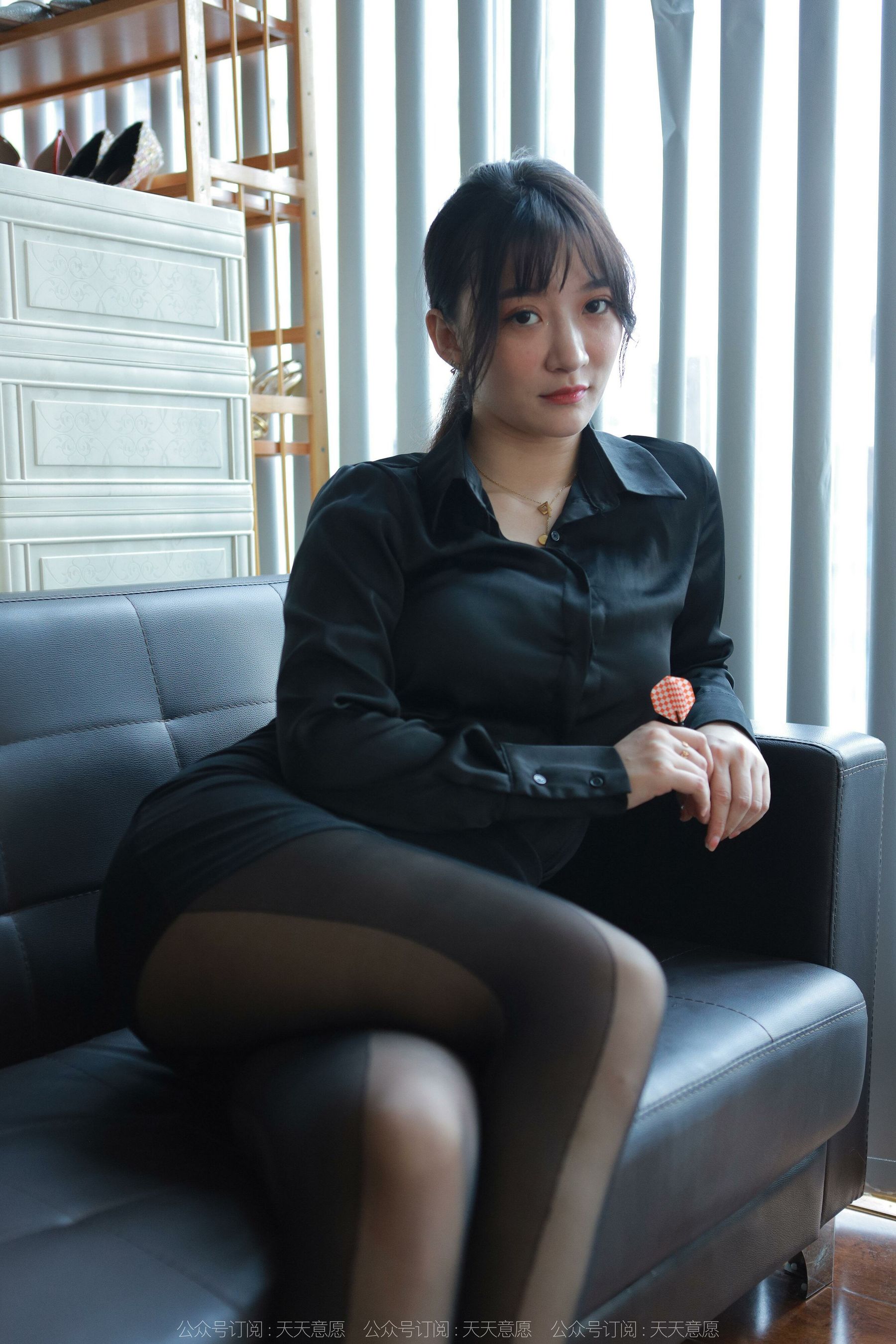 [IESS异思趣向]  模特：秋秋 《光影嘿丝》