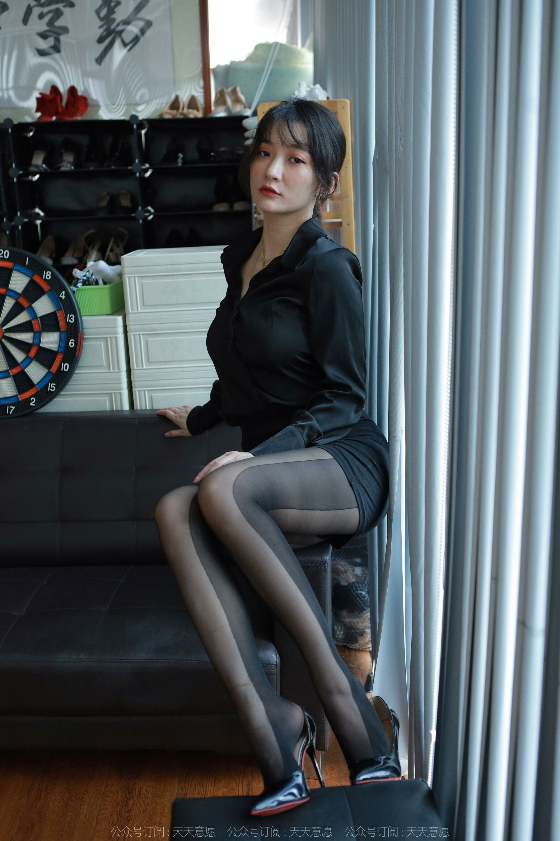 [IESS异思趣向]  模特：秋秋 《光影嘿丝》