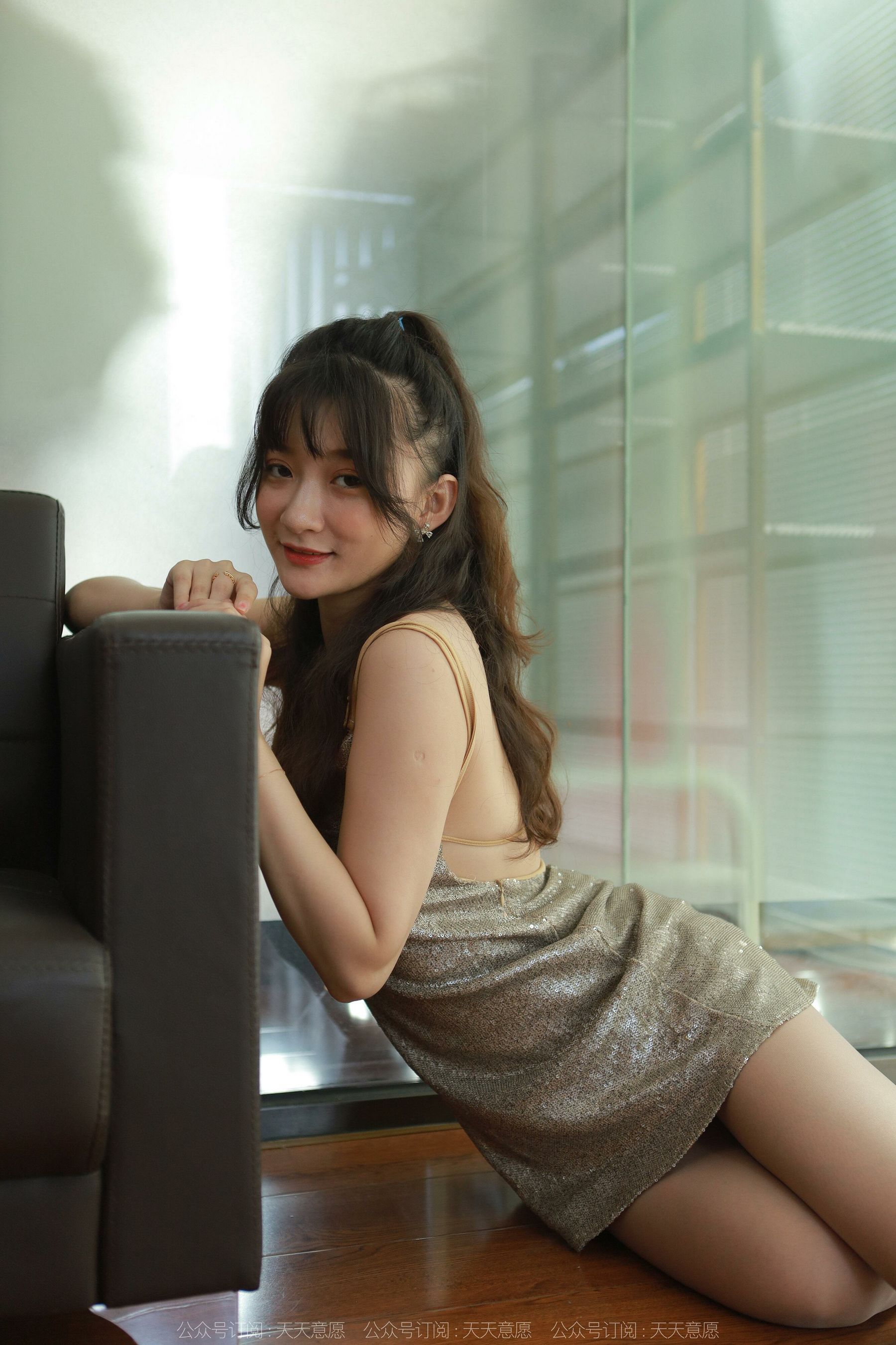 [IESS异思趣向]  模特：秋秋 《金包银》