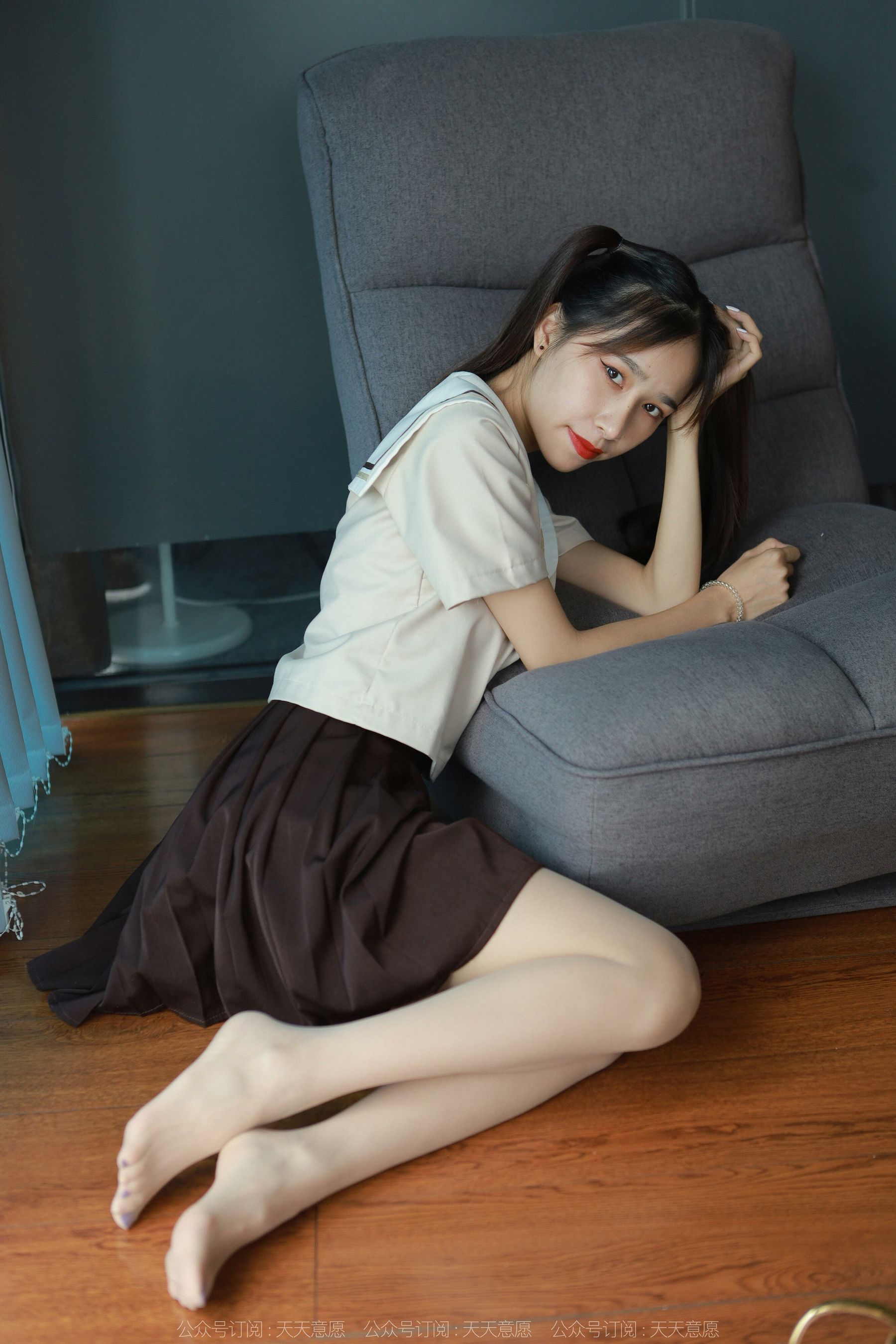 [IESS异思趣向]  模特：美子 《香蕉少女》